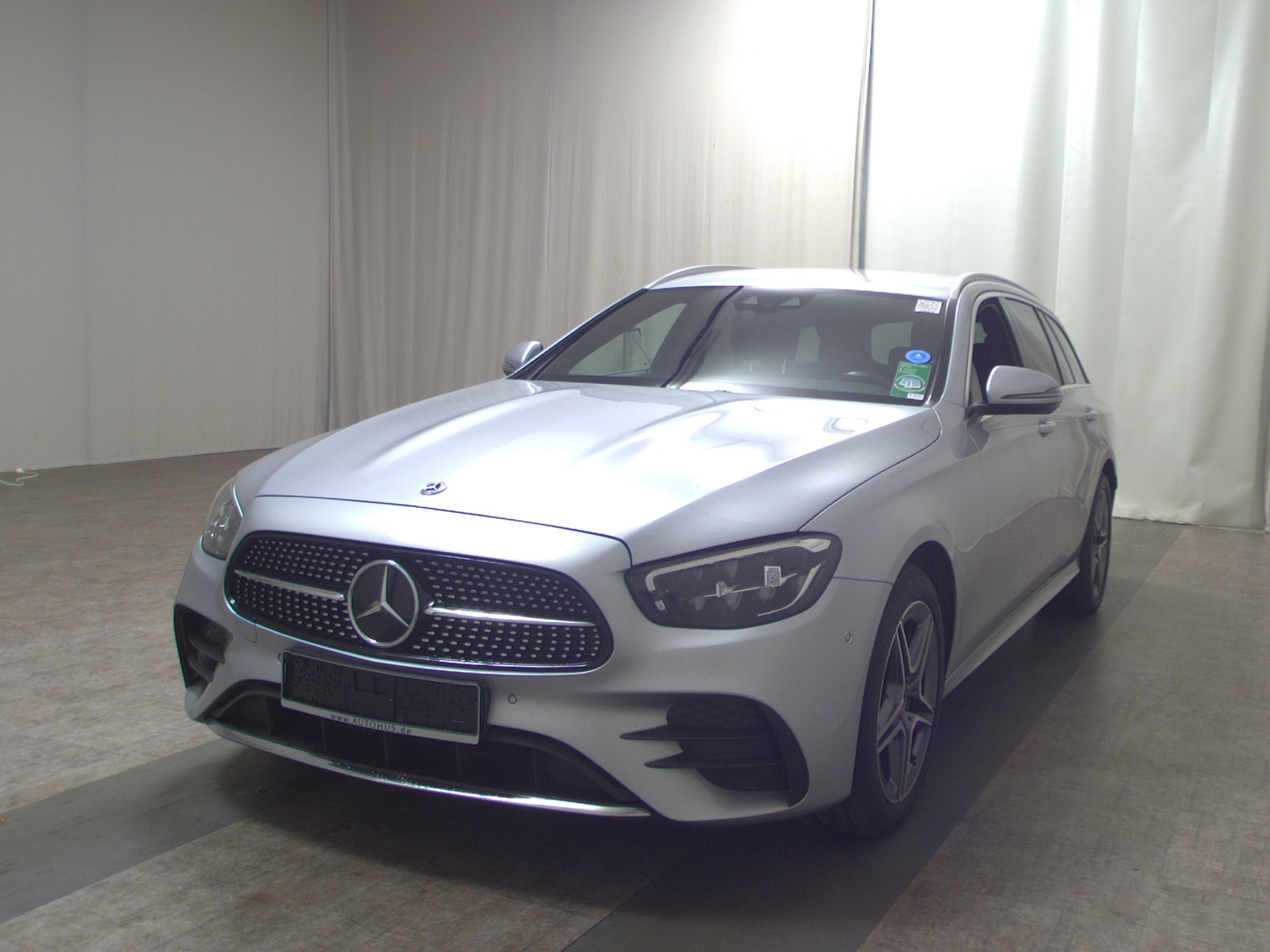 Mercedes-Benz E 300 T de 4M AMG-Line Navi LED Widescr. AHK RFK 2