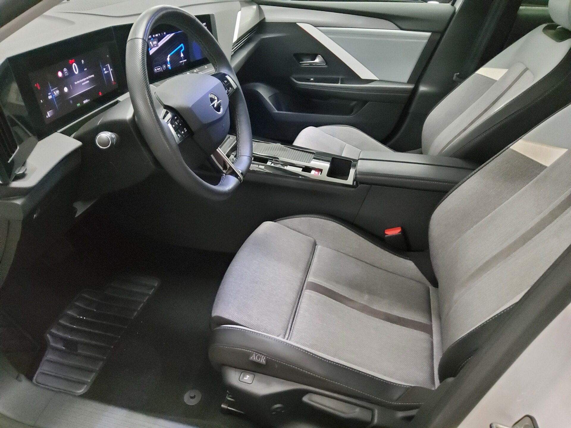 Opel Astra ST 1.5 D Business Elegance T-Leder Navi 9
