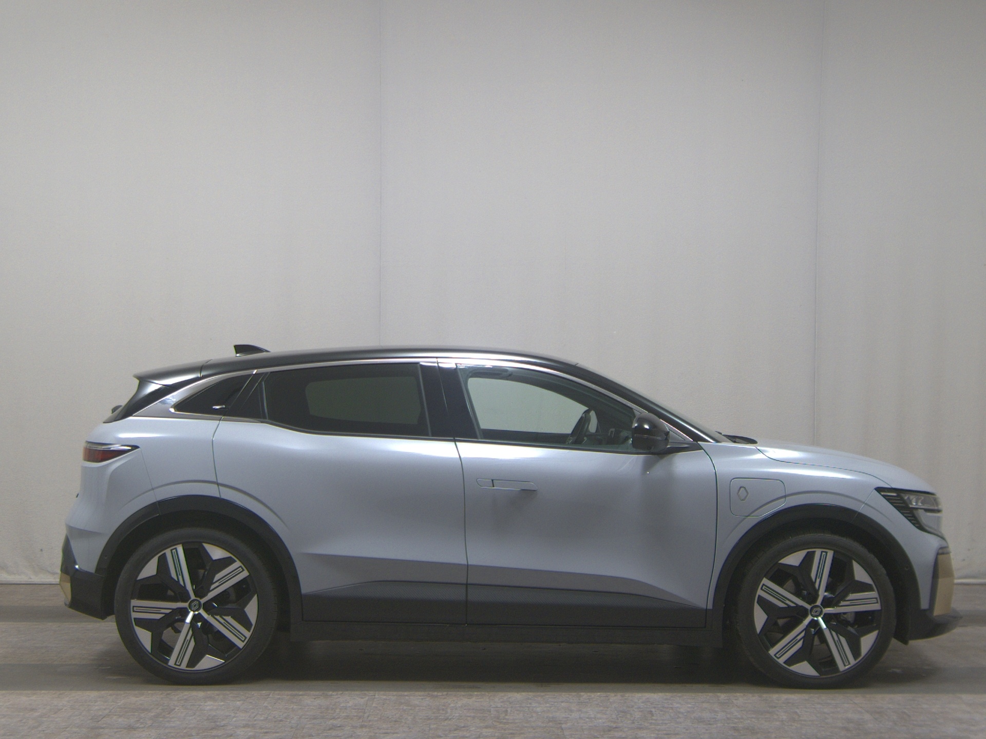Renault Megane E-Tech EV60 220 Iconic Leder Navi H/K