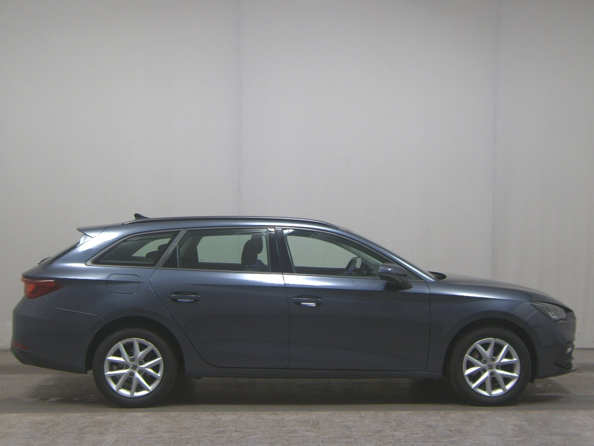 Seat Leon Sportstourer 2.0 TDI Style Navi LED vc RfK