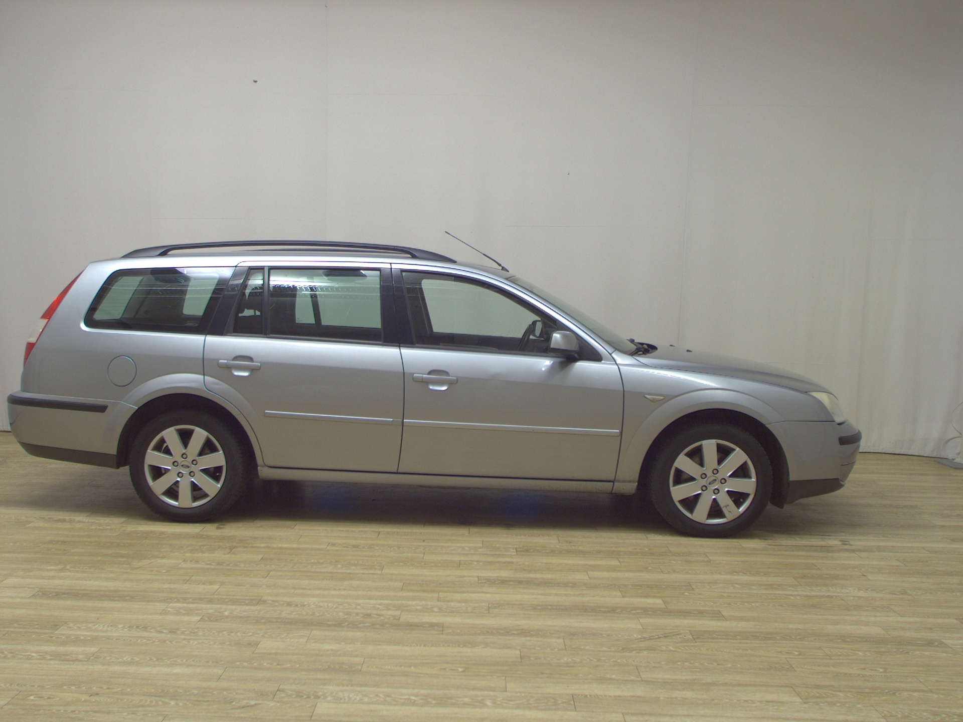 Ford Mondeo Turnier 1.8 Navi Klima HU 01/28