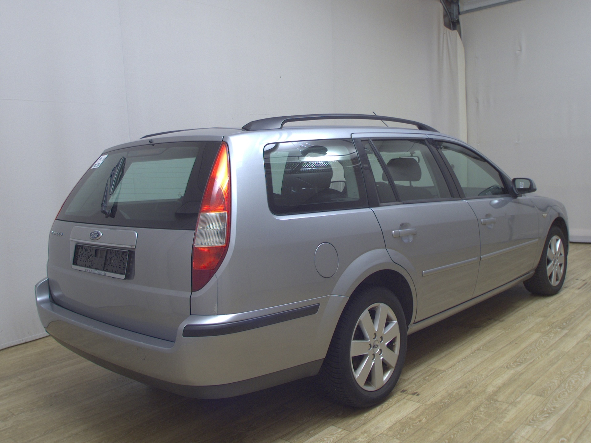 Ford Mondeo Turnier 1.8 Navi Klima HU 01/28 4