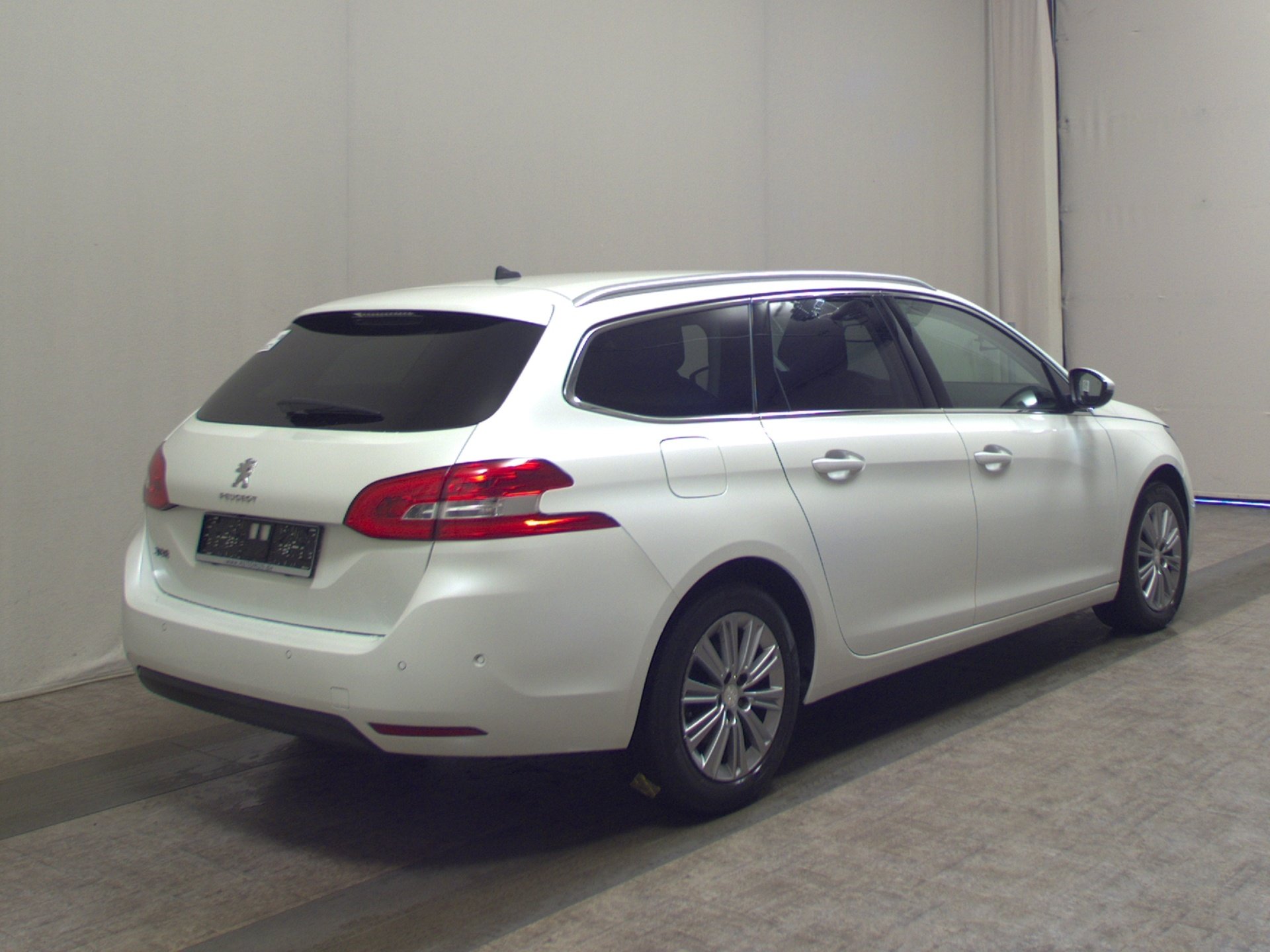 Peugeot 308 1.5 BlueHDI Allure Navi DigiTacho T-Leder 4