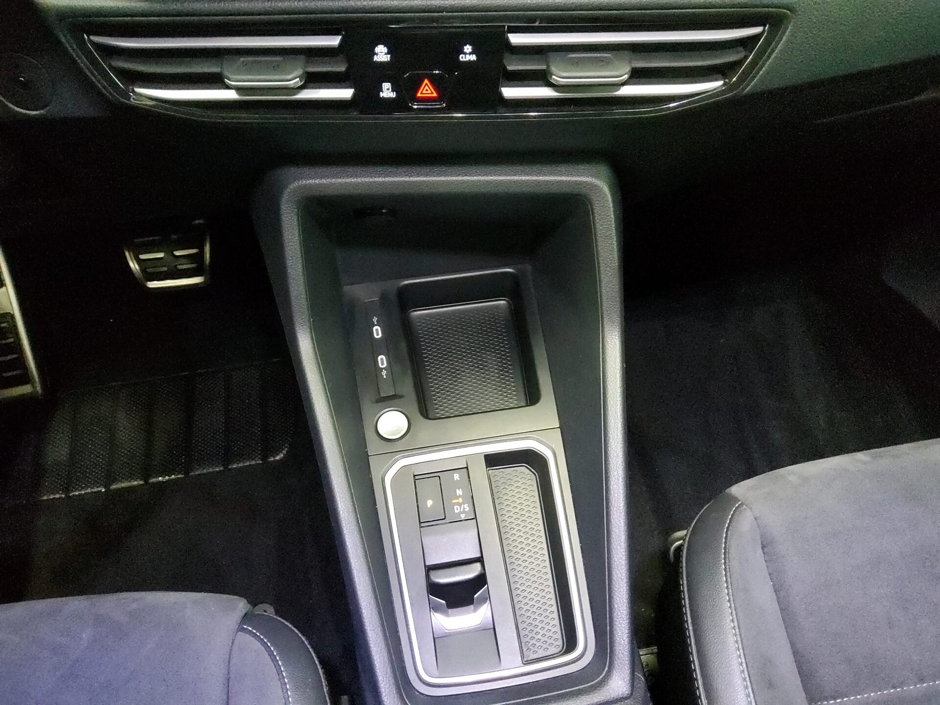 Volkswagen Caddy Maxi 2.0 TDI Navi DC LED 6
