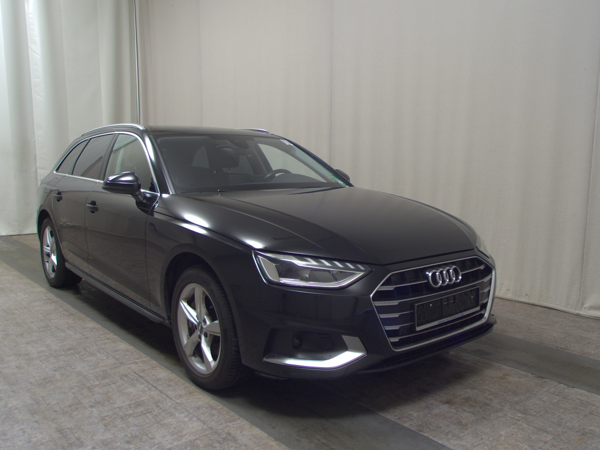Audi A4 Avant 2.0 TDI advanced Navi+ LED vc RfK AHK 3