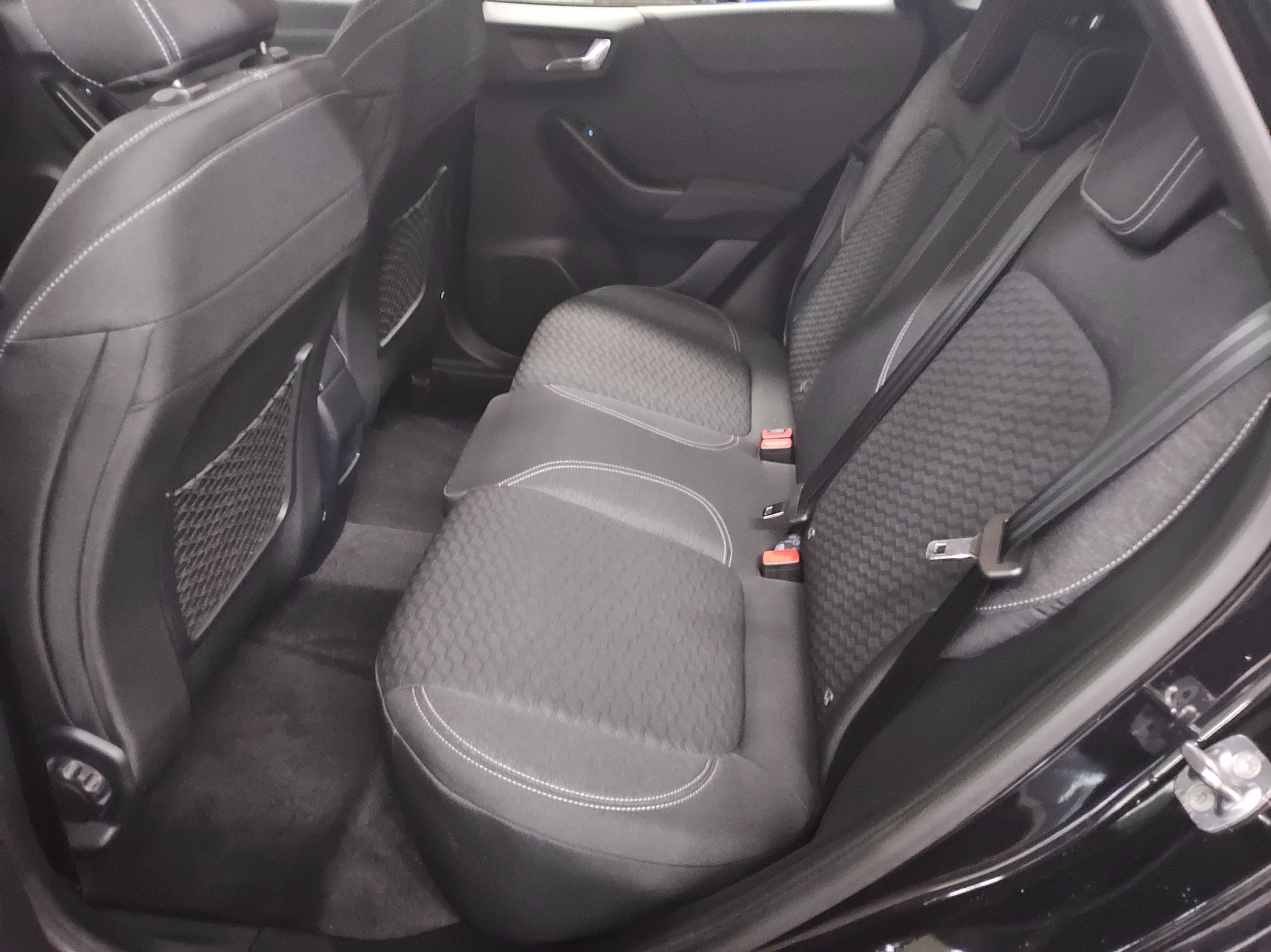 Ford Puma 1.0 EB Titanium LED Shz PDC 13
