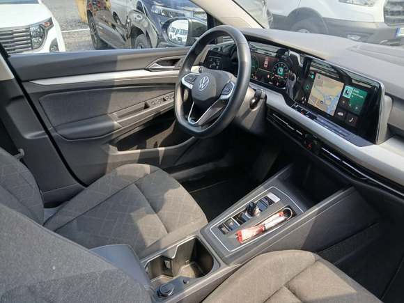 Volkswagen Golf Var. 2.0 TDI Life NAVI KLIMAAUT LED SHZ PDC 6