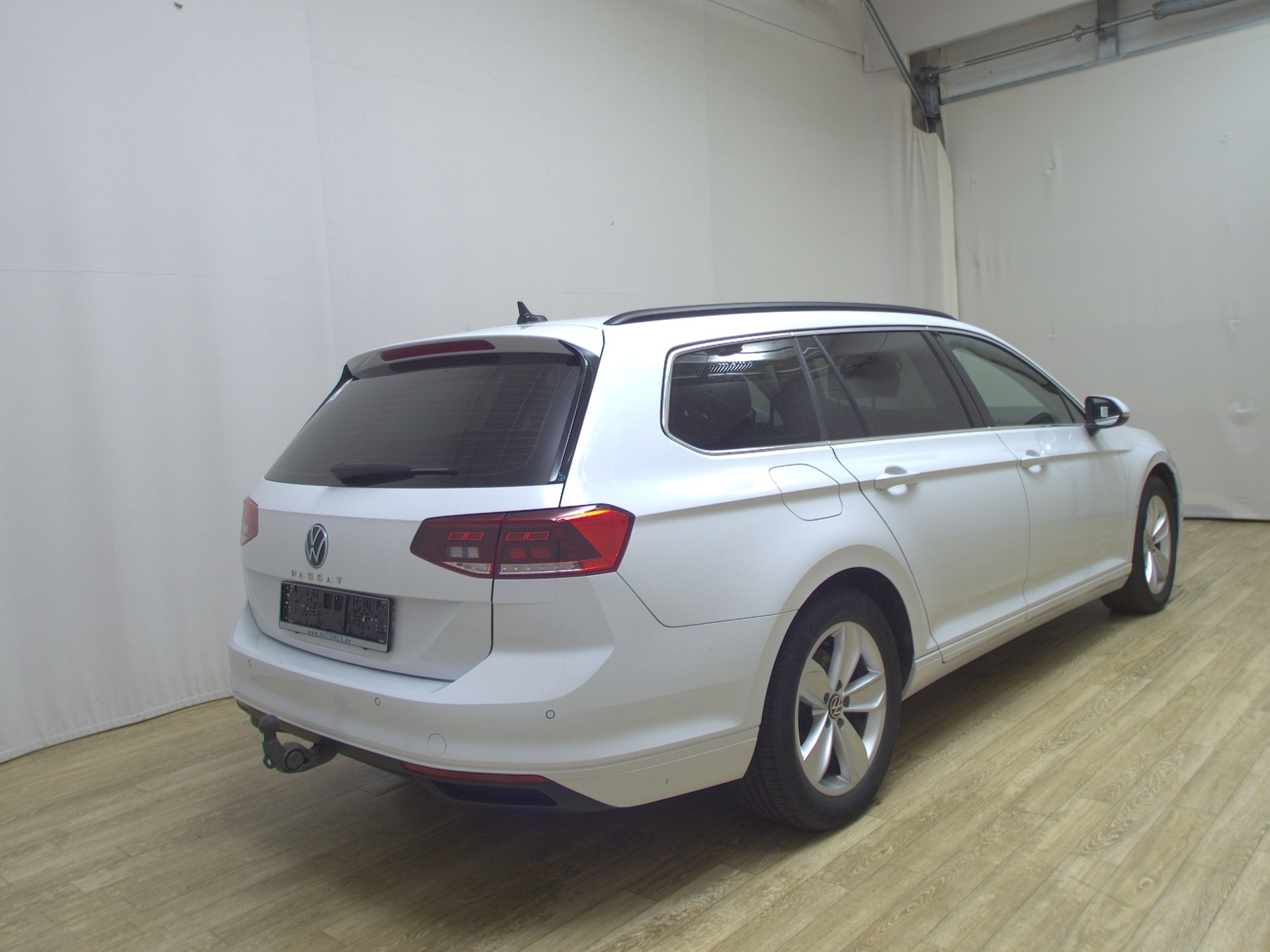Volkswagen Passat Variant 2.0 TDI Business Navi LED RFK AHK 4