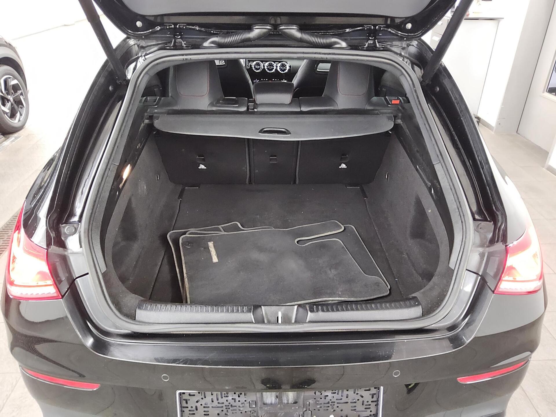 Mercedes-Benz CLA 220 SB d AMG-Line Navi LED MBUX+ 360° Sound 12