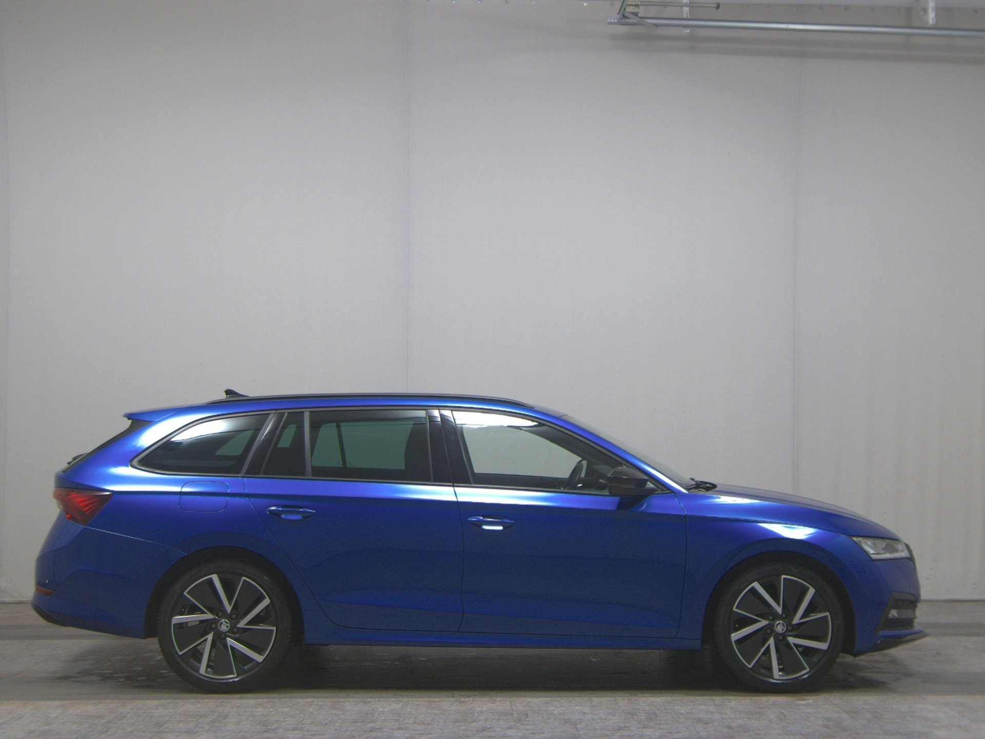 Skoda Octavia Kombi 2.0 TDI SportLine Navi LED Virtual