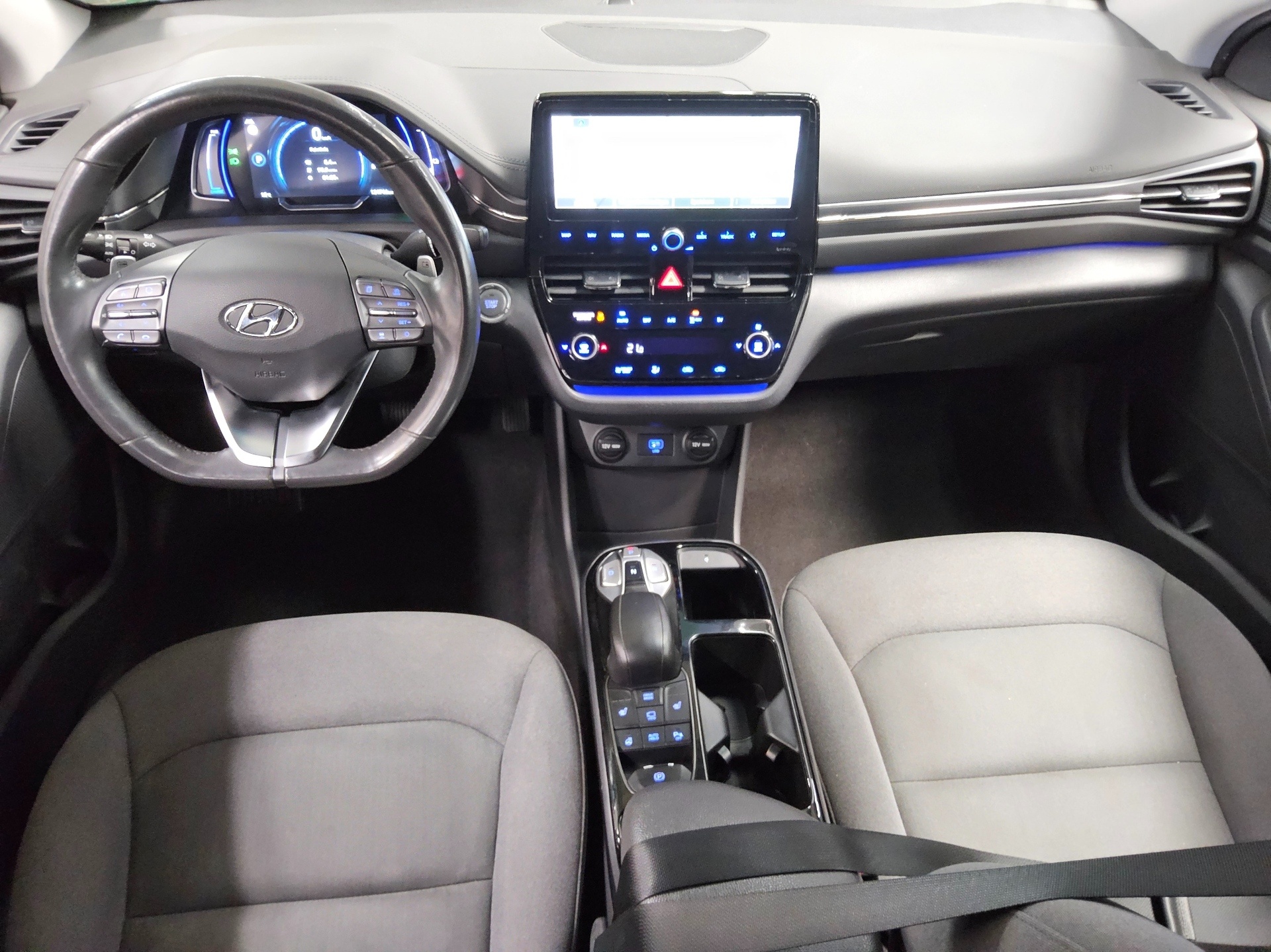 Hyundai IONIQ Elektro Style Navi LED DC RFK PDC Shz 5