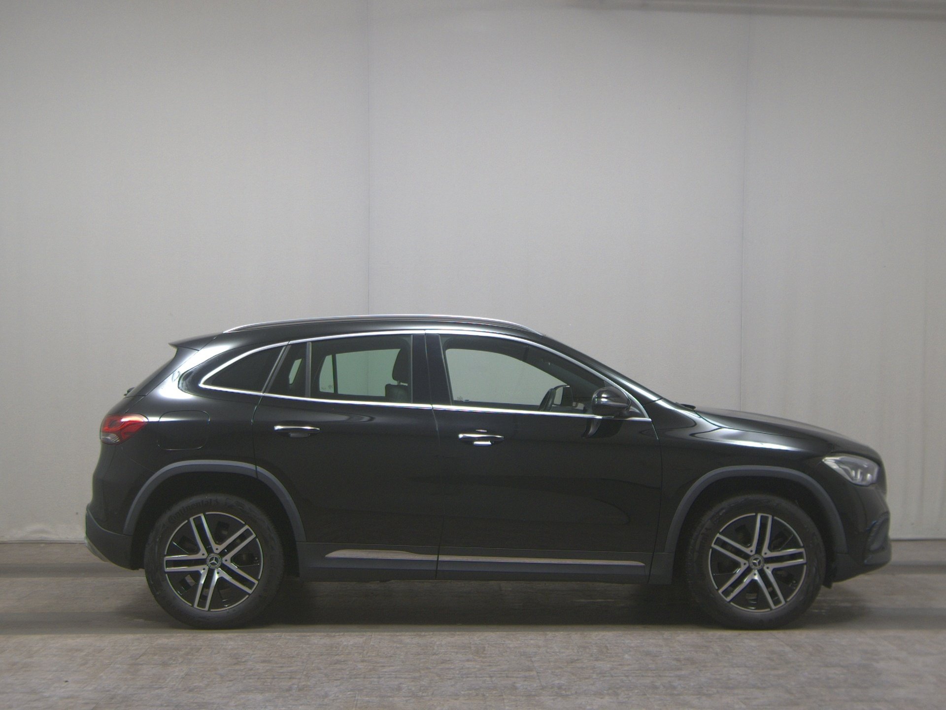 Mercedes-Benz GLA 250 e Progressive Navi LED Sound 360°