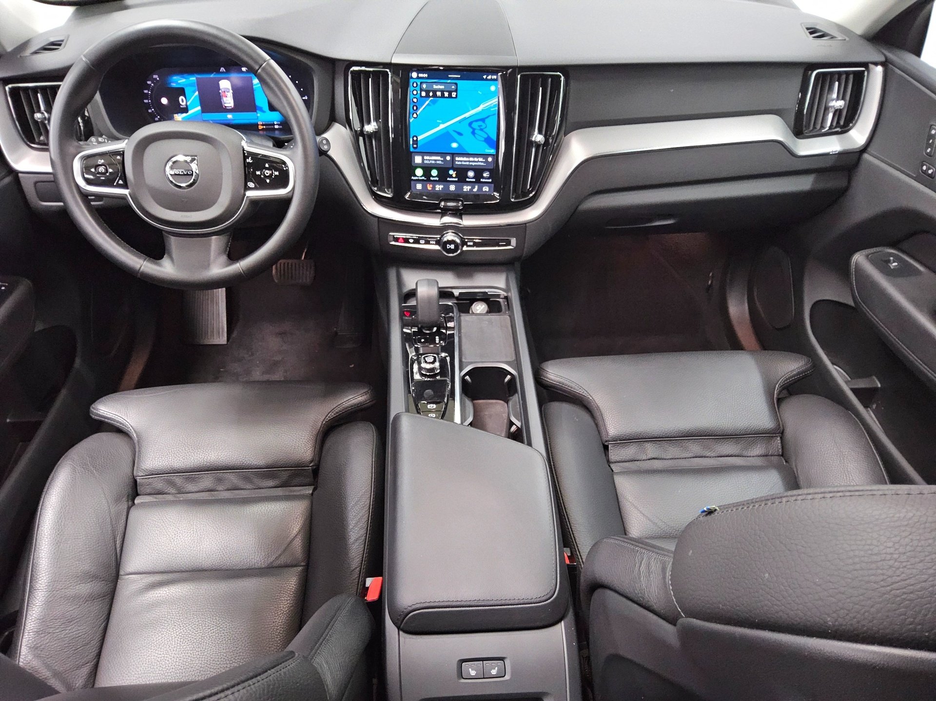 Volvo XC60 T6 AWD Plus Bright Recharge Plug-In Pano 5