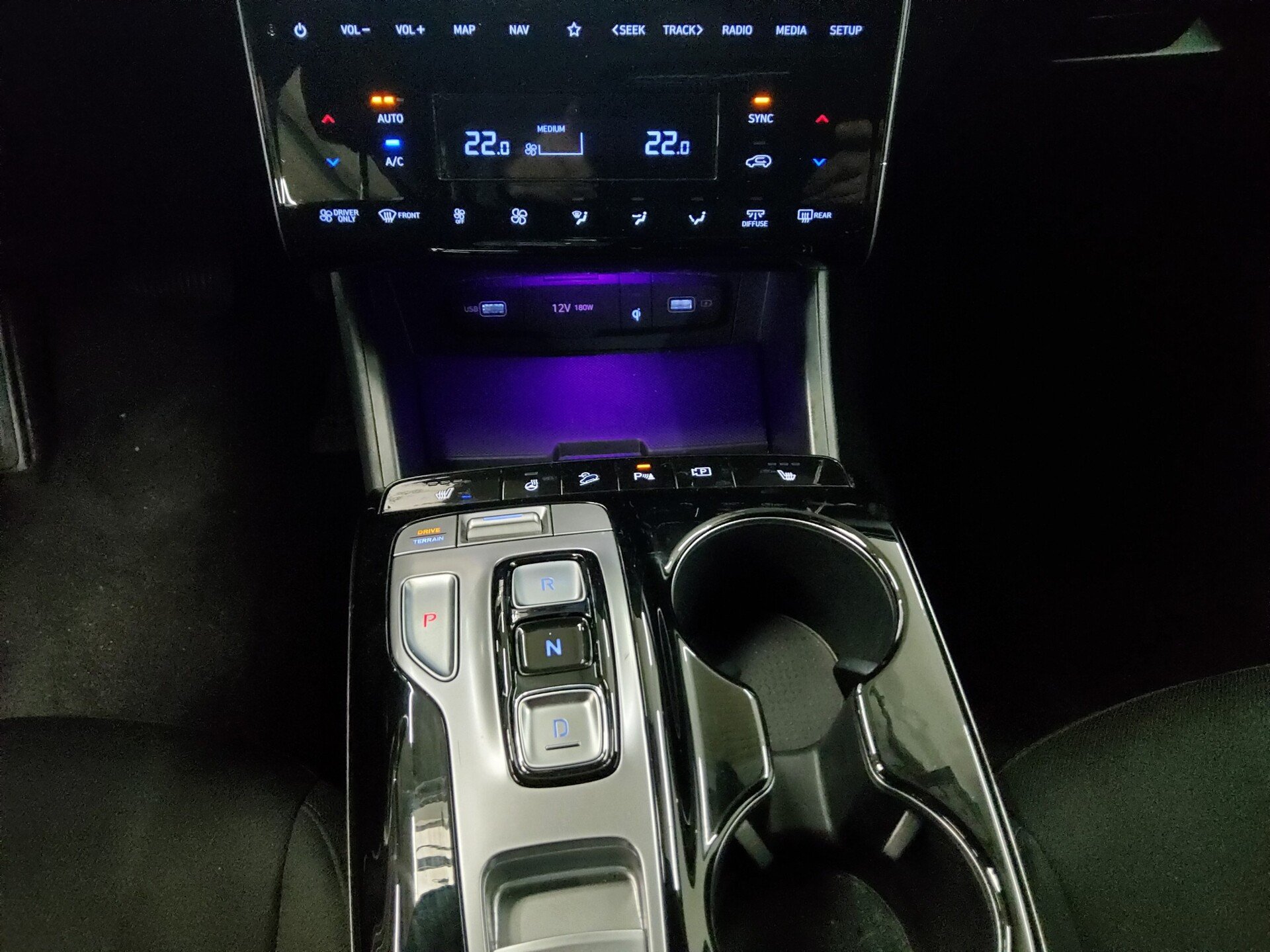 Hyundai Tucson 1.6 T-GDI Trend Navi LED AHK RfK PDC Shz 6