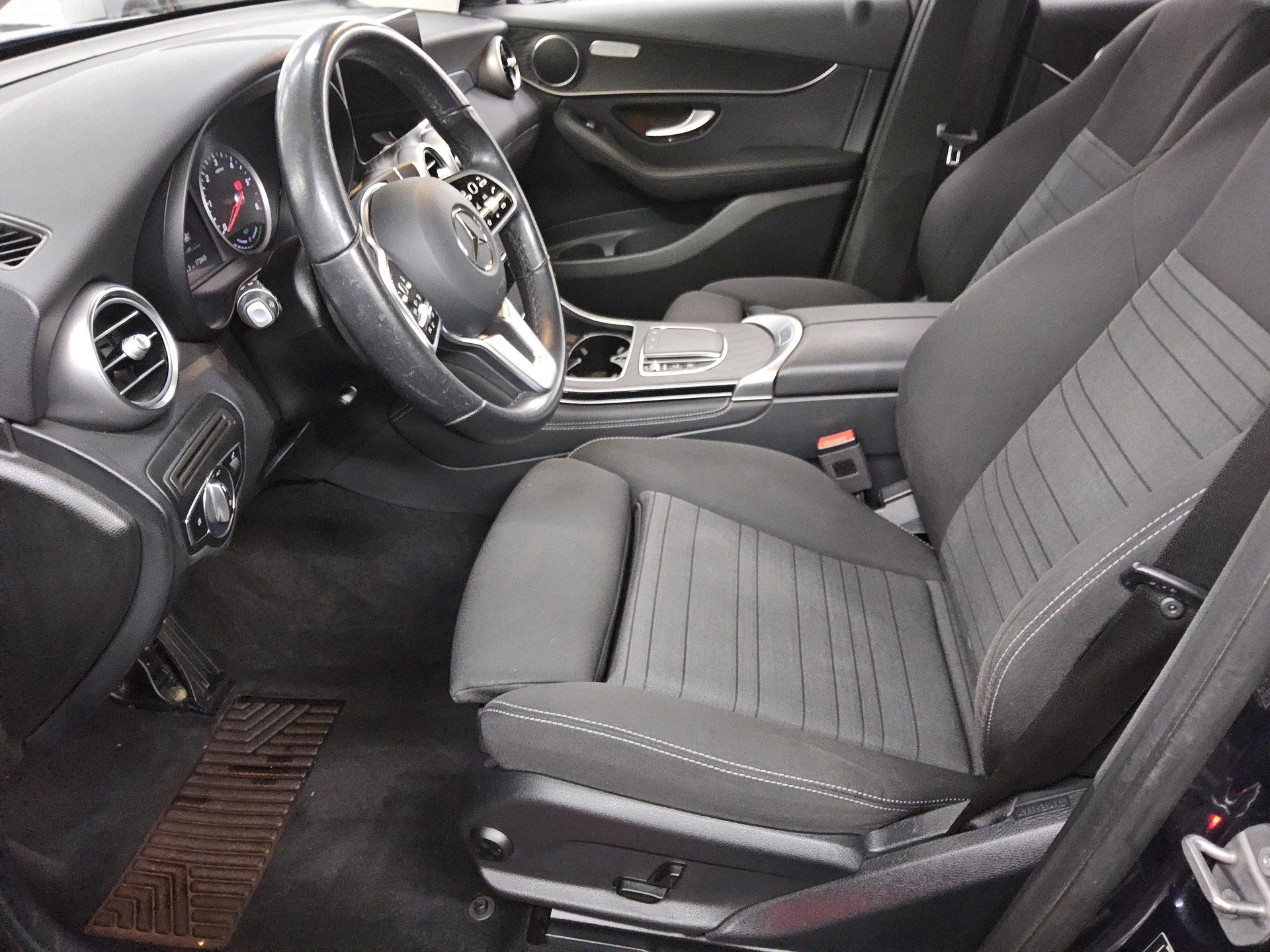 Mercedes-Benz GLC 300 de 4M Navi LED RfK AHK Shz PDC Tempomat 8