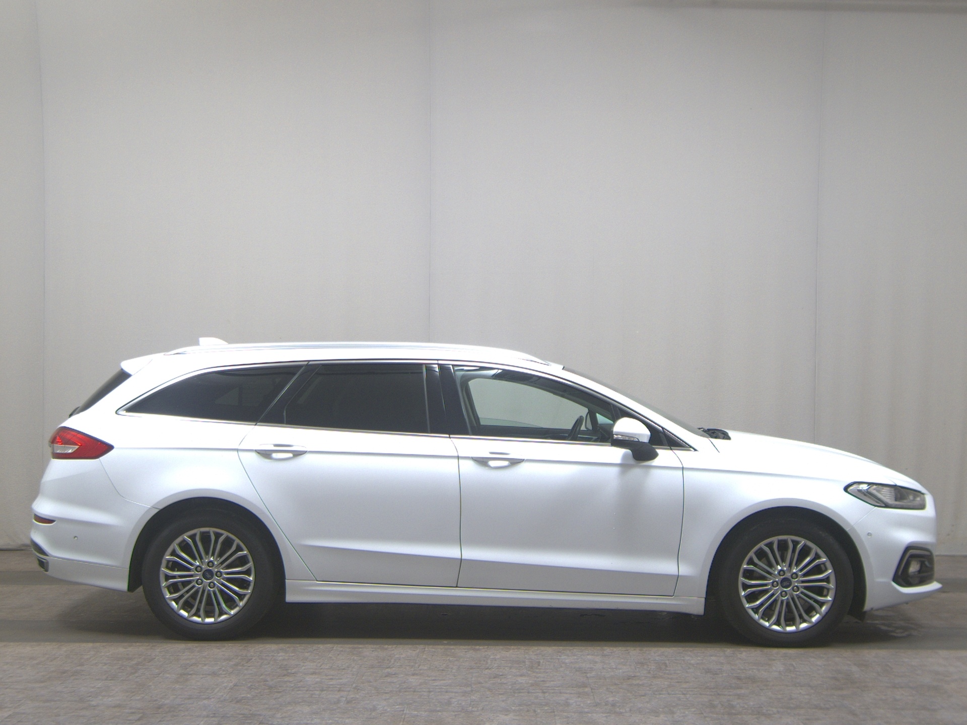Ford Mondeo Turnier 2.0 EB Titanium Nav LED Pano ACC