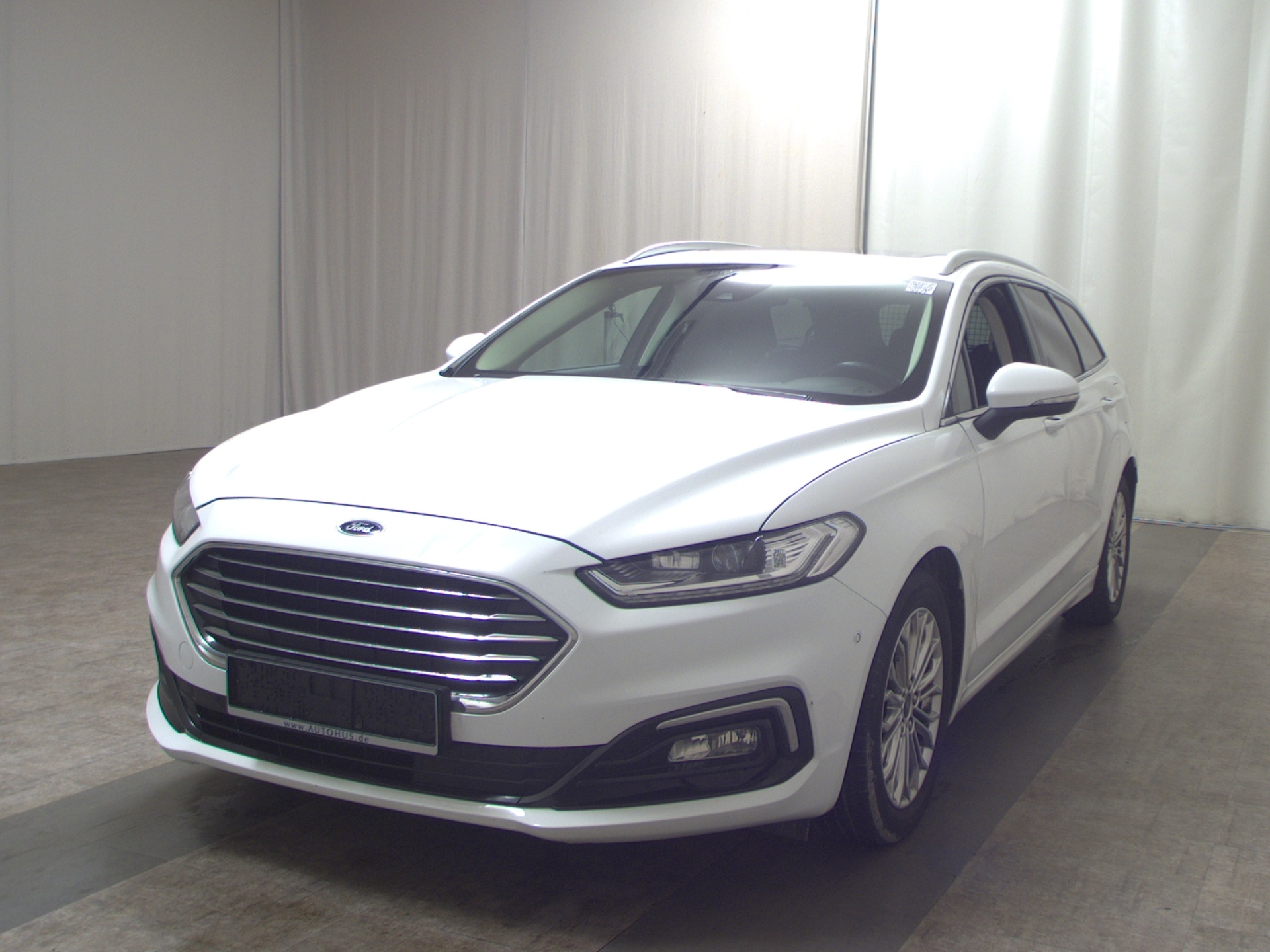 Ford Mondeo Turnier 2.0 EB Titanium Nav LED Pano ACC 2