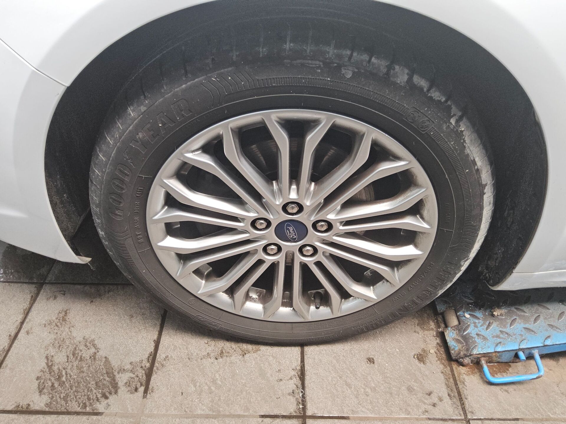 Ford Mondeo Turnier 2.0 EB Titanium Nav LED Pano ACC 10