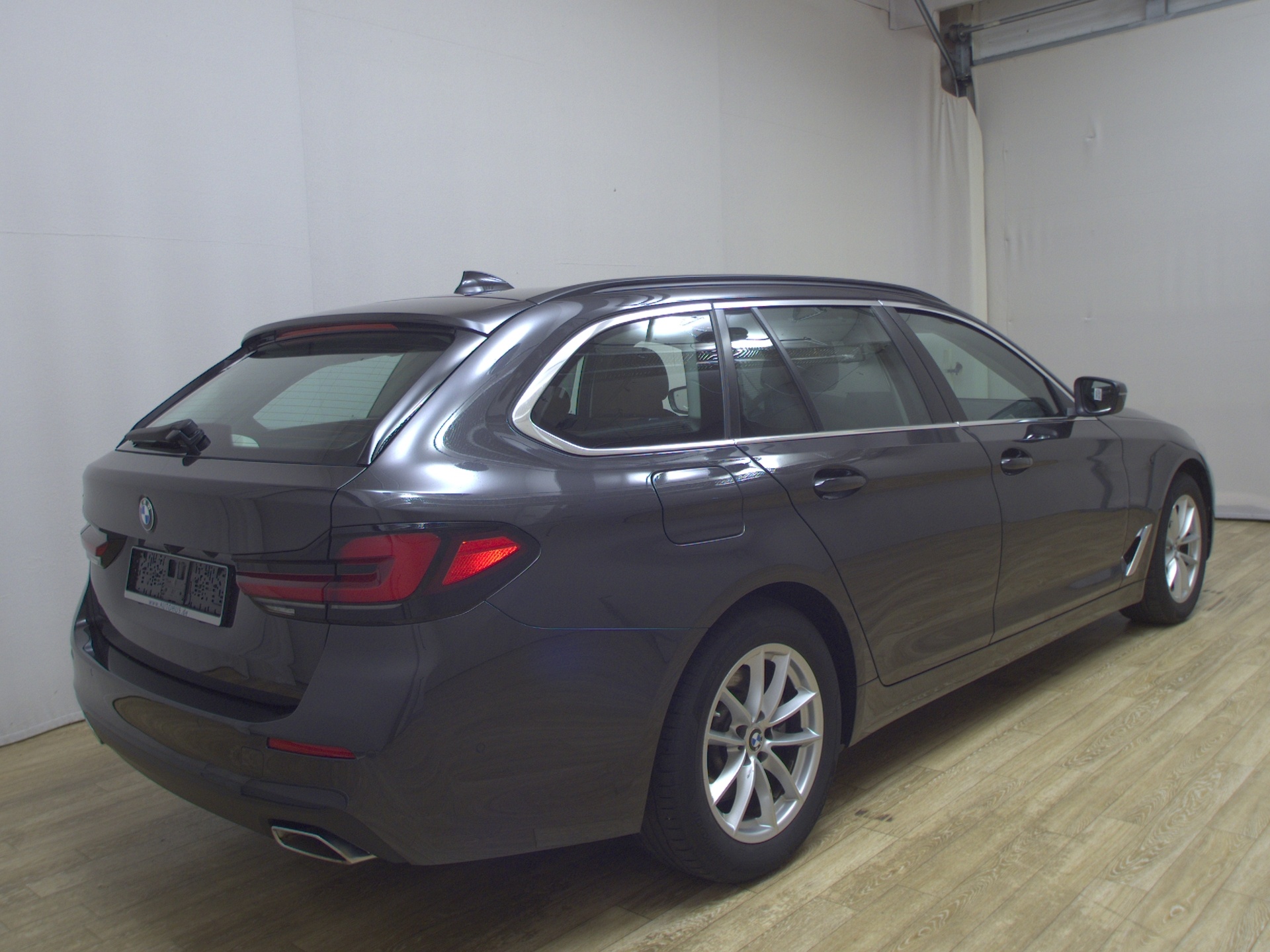 BMW 520dA Touring xDr Leder Navi LC-Pro RfK StHzg 4