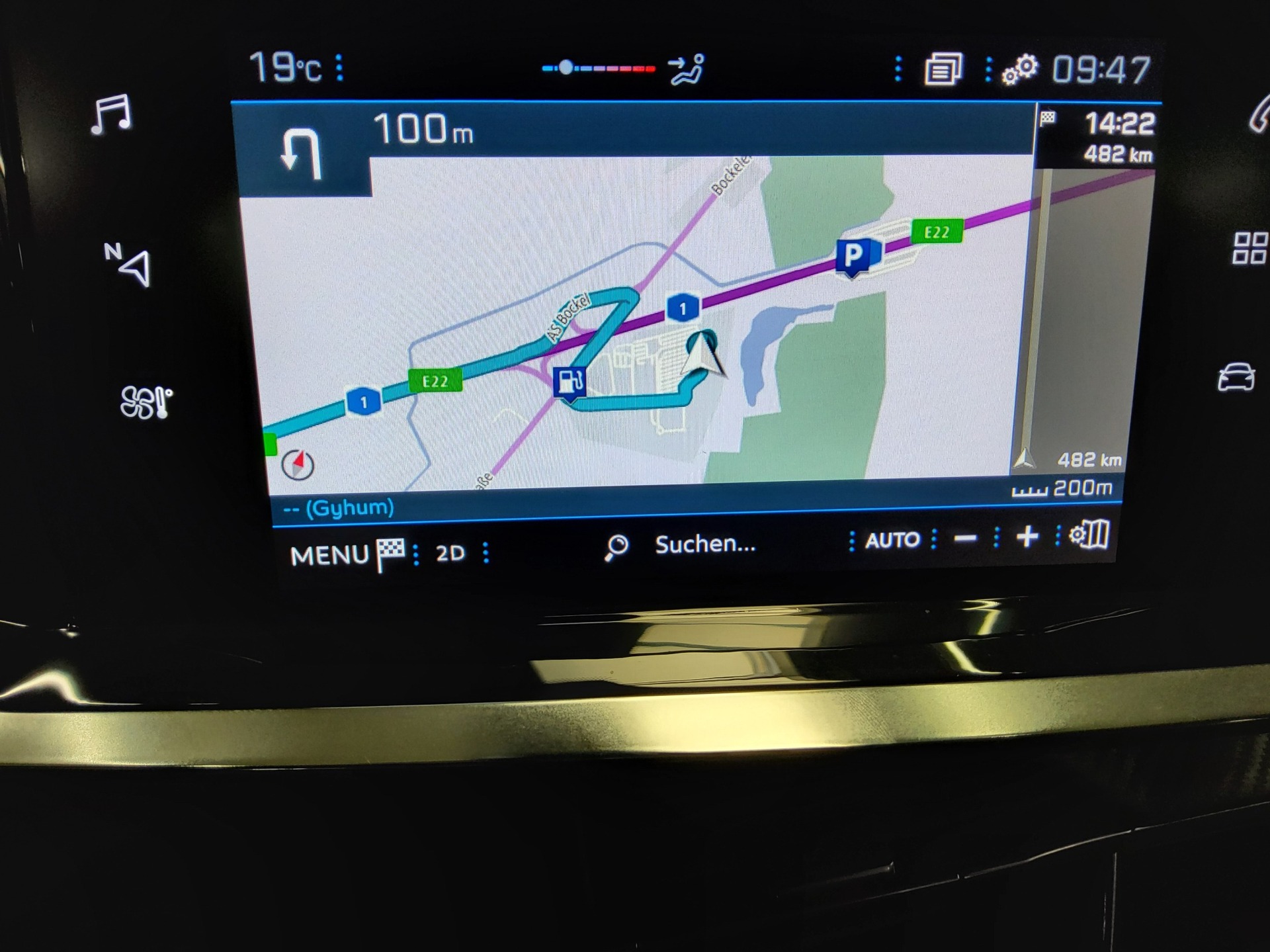 Peugeot 2008 1.2 PureTech Active Navi LED Shz 7