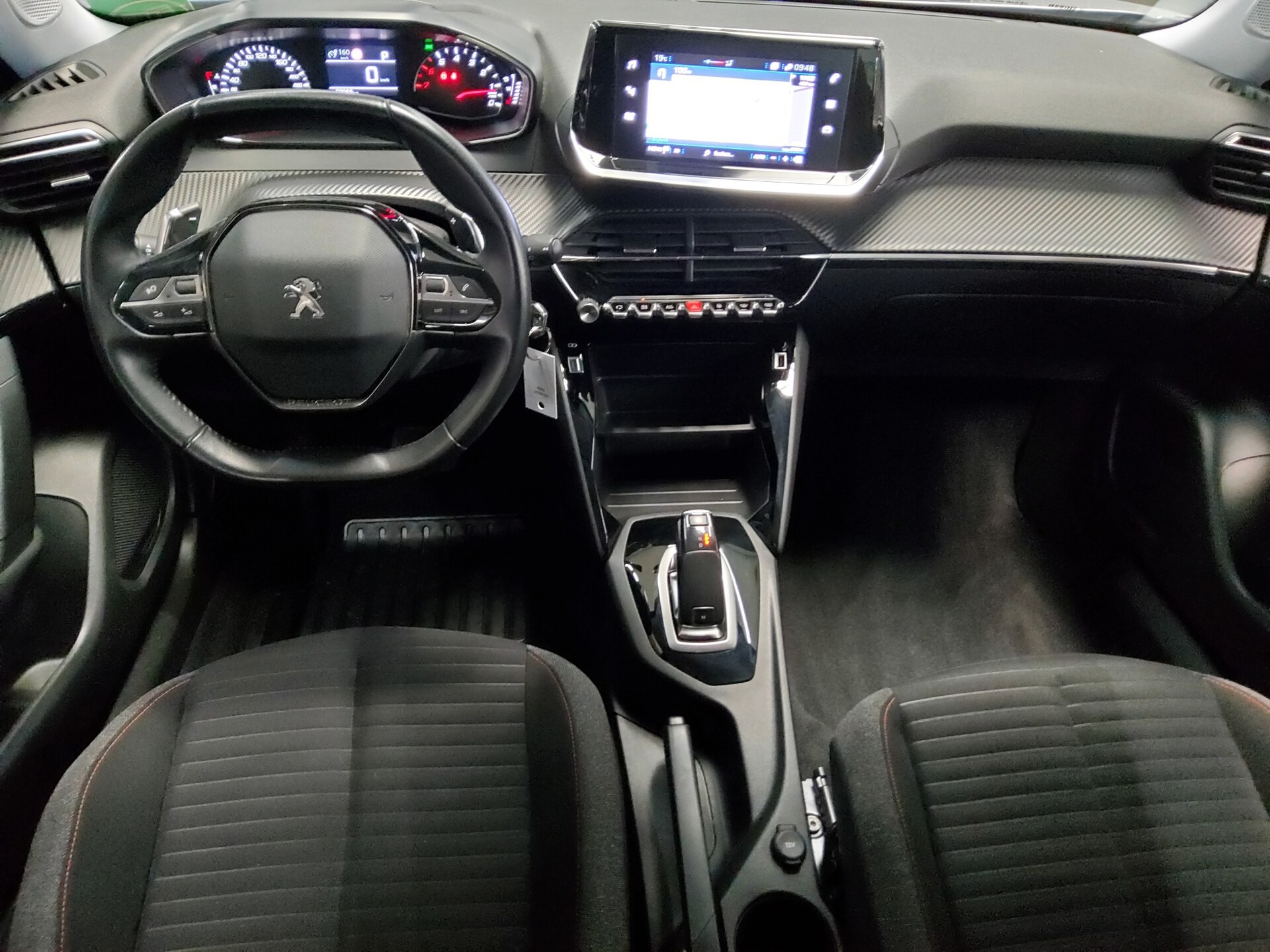 Peugeot 2008 1.2 PureTech Active Navi LED Shz 5