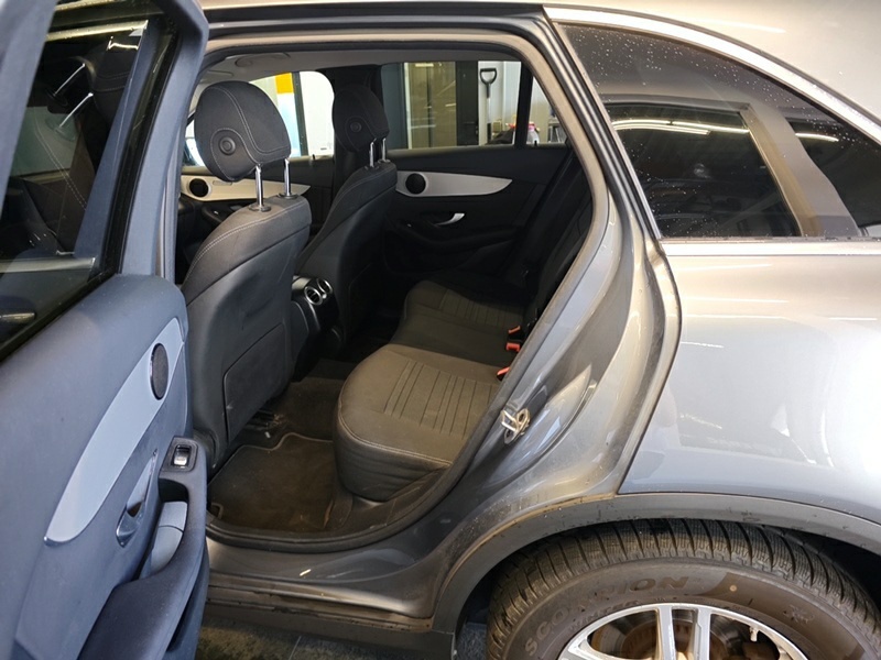 Mercedes-Benz GLC 200 d 4M NAVI LED RADIO TEMPO MFL 8