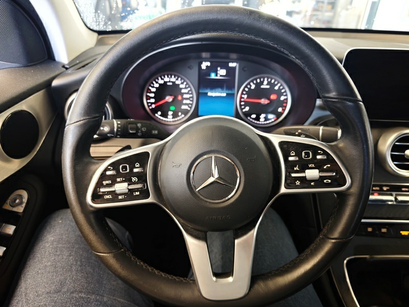 Mercedes-Benz GLC 200 d 4M NAVI LED RADIO TEMPO MFL 9