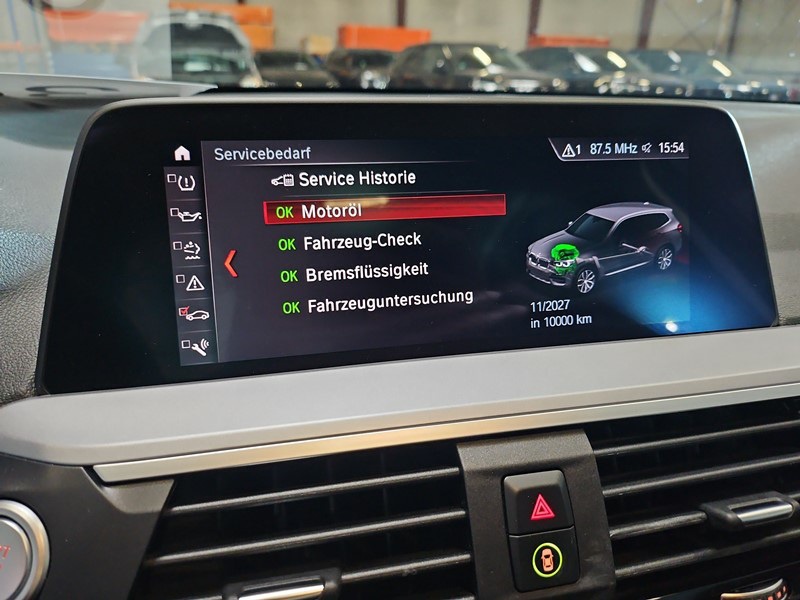 BMW X3 xDrive20d SPORTSITZE KLIMAAUT LED RADIO MFL 10