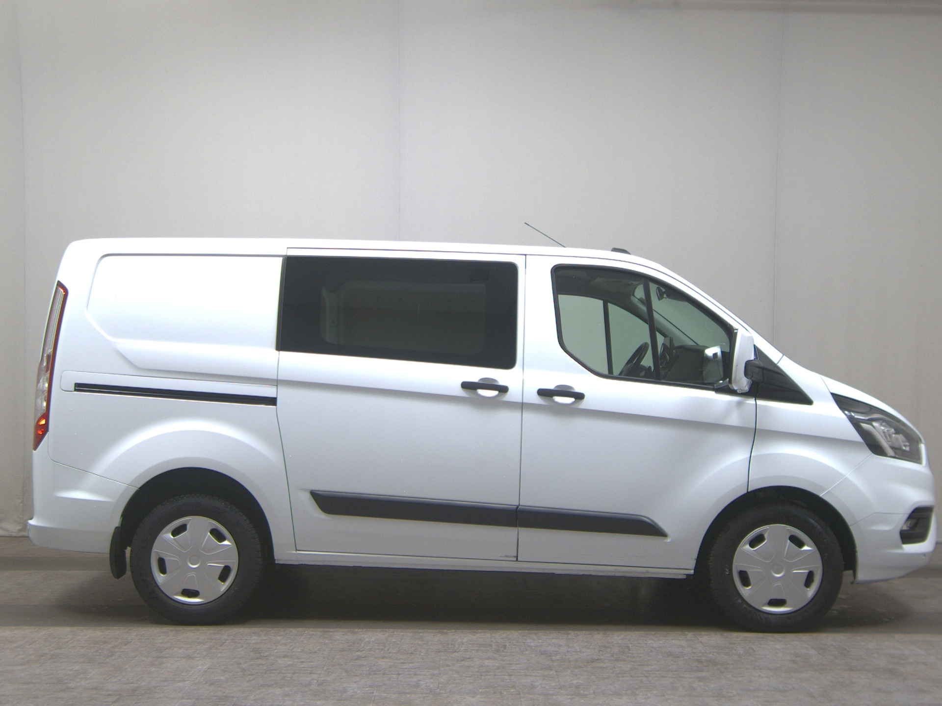 Ford Transit Custom L1H1 2.0 TDCi 3-Sitzer Navi PDC