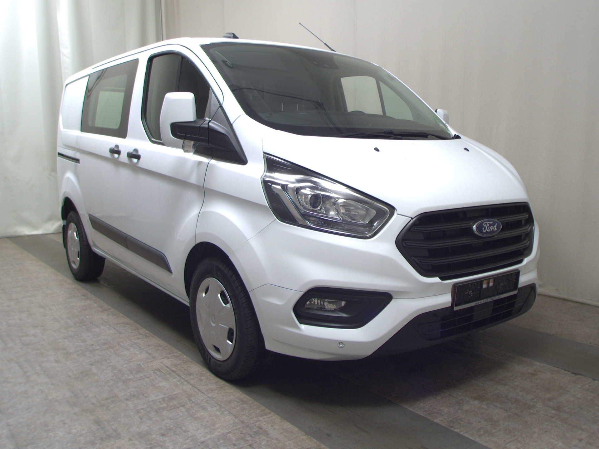 Ford Transit Custom L1H1 2.0 TDCi 3-Sitzer Navi PDC 3