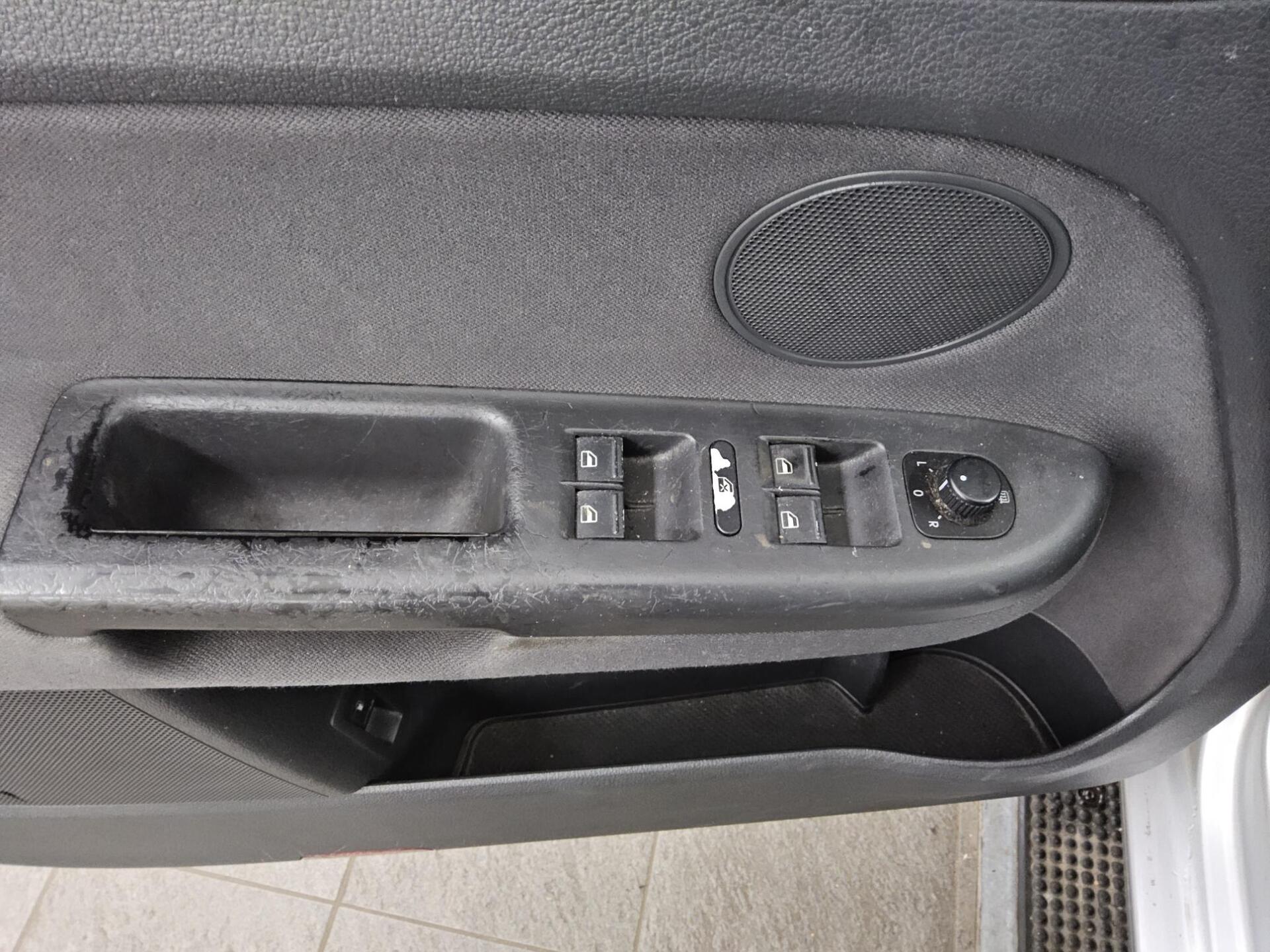 Volkswagen Golf Plus 1.9 TDI Comf. Klima 9