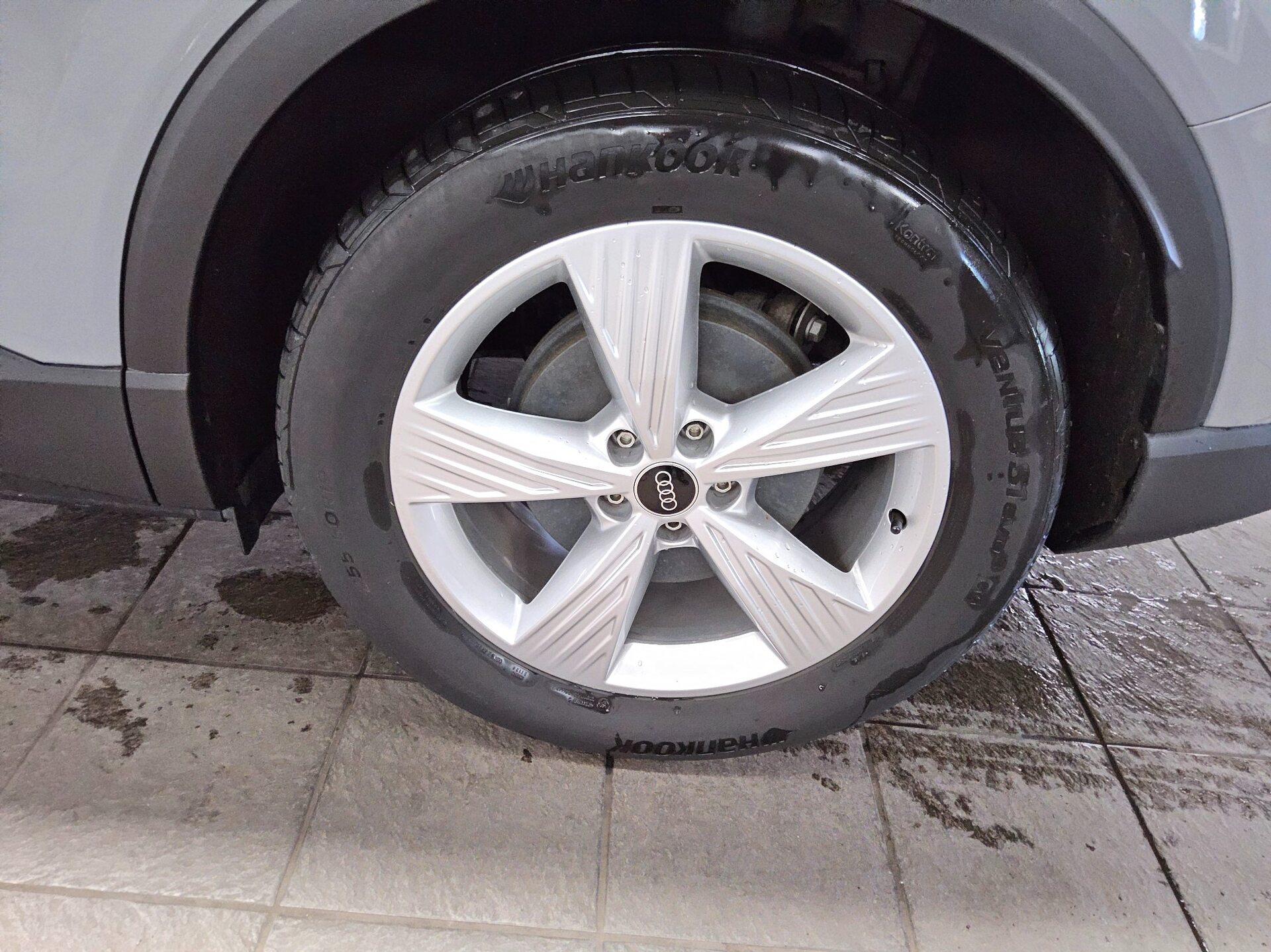Audi Q4 e-tron 40 e-tron Navi LED vc Shz PDC 11