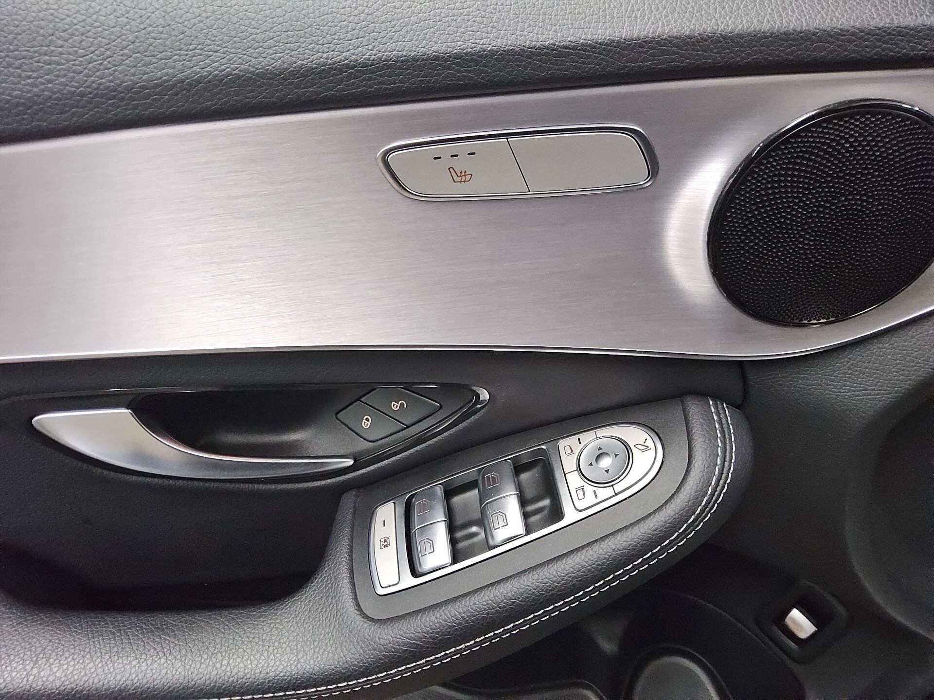 Mercedes-Benz C 220 T d 4M Avantgarde Navi LED Widescreen Pano 10
