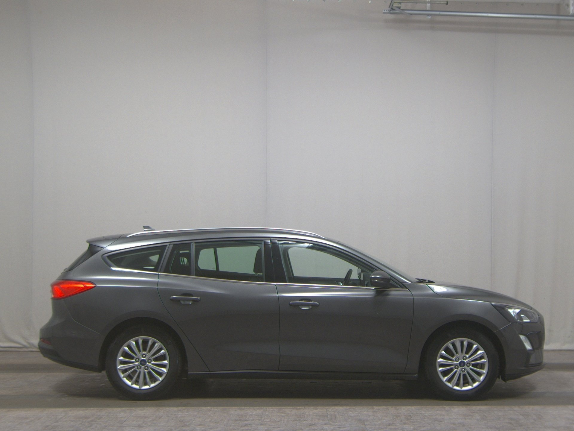 Ford Focus Turnier 1.0 EB Titanium Navi LED RFK