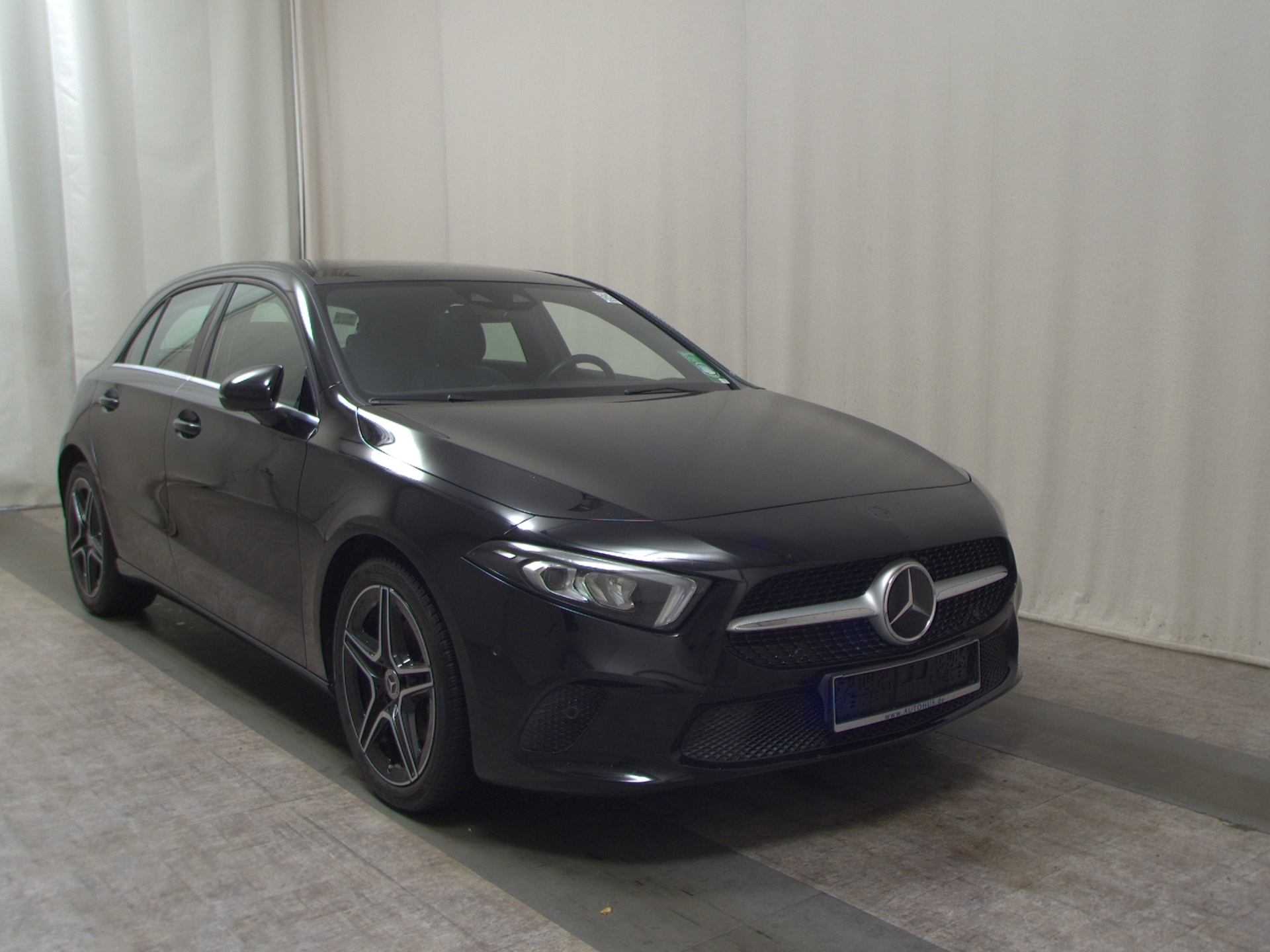Mercedes-Benz A 200 d T-Leder Navi LED Pano MBUX+ Distr.+ RFK 3