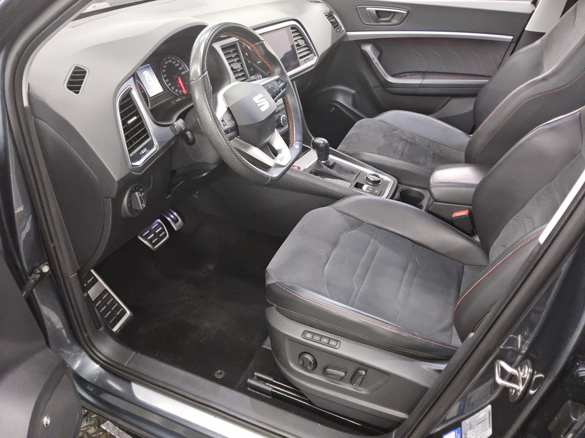 Seat Ateca 2.0 TDI FR-Line Navi LED Alcantara ACC AHK 8