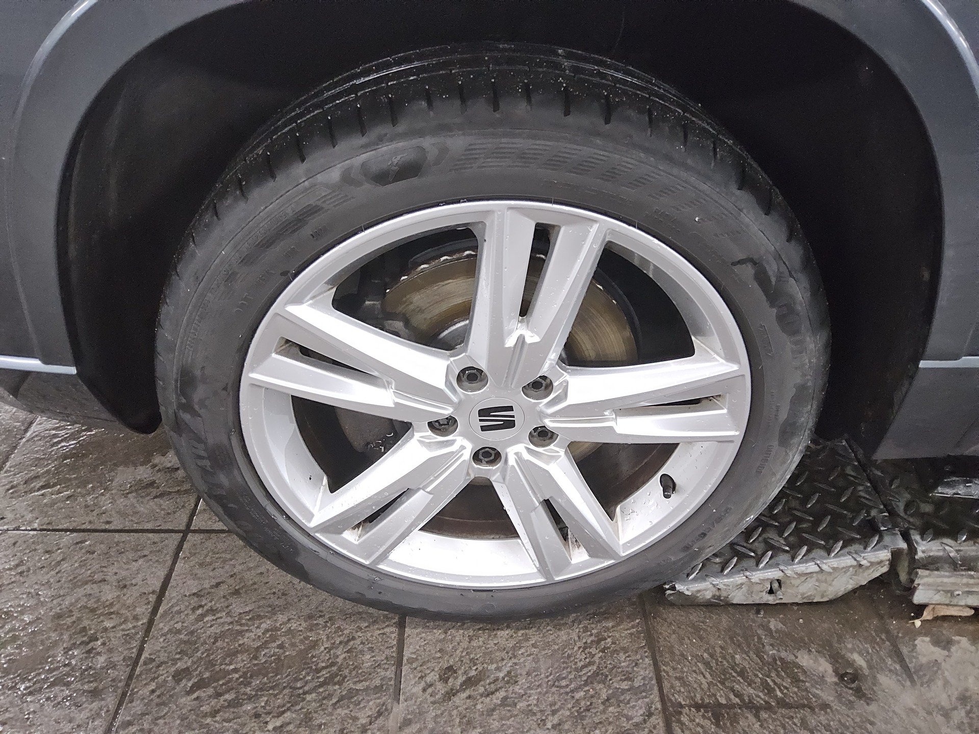 Seat Ateca 2.0 TDI FR-Line Navi LED Alcantara ACC AHK 10