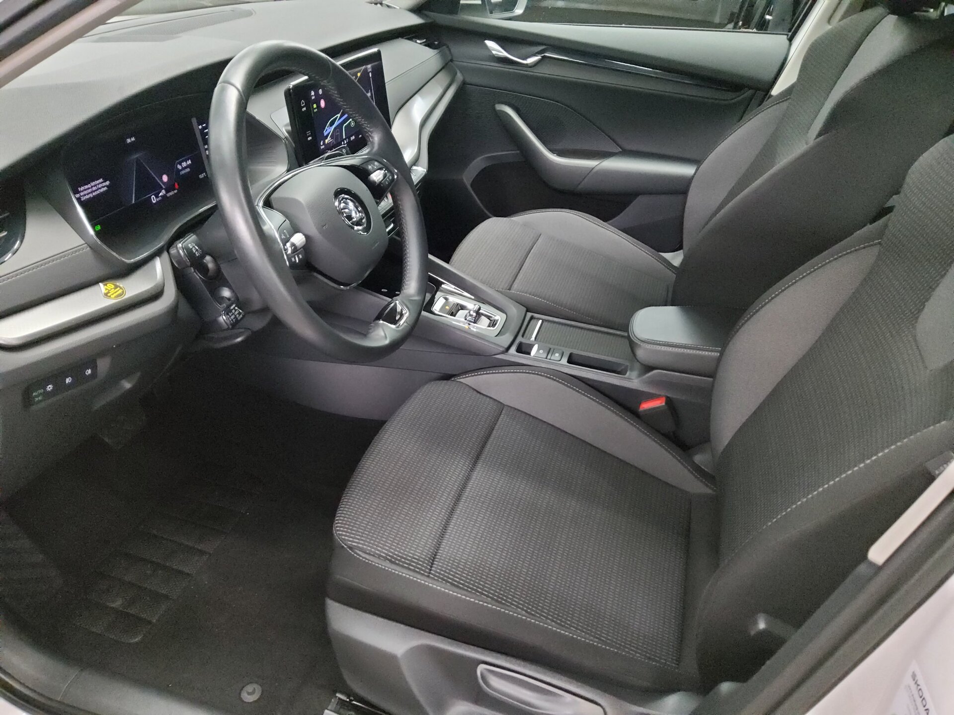 Skoda Octavia Kombi 2.0 TDI Ambition Navi LED VC RFK ACC 8