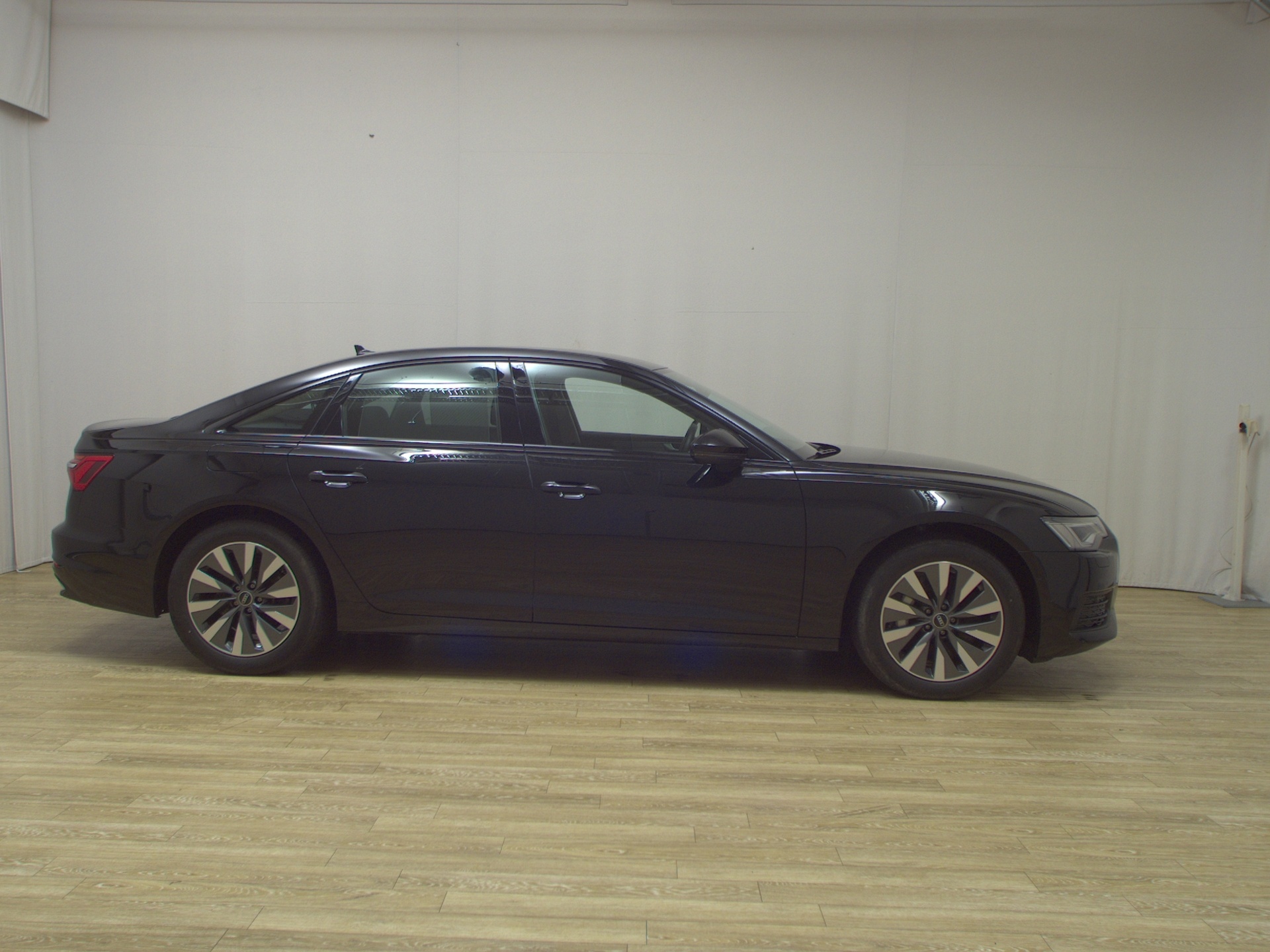 Audi A6 50 TFSI e Qu. Navi Matrix vc HuD Sound RFK