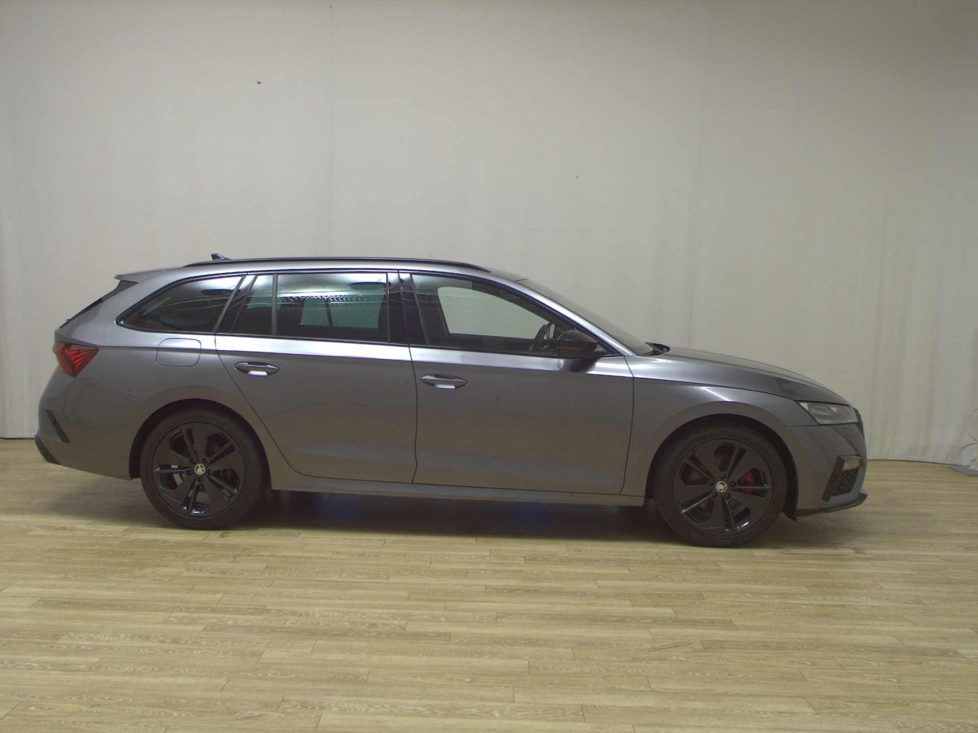 Skoda Octavia Kombi 2.0 TDI RS Navi LED vc HuD ACC Shz