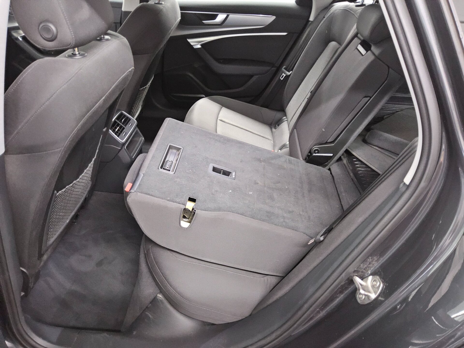 Audi A6 Avant 40 TDI sport Navi LED RfK B&O ACC Shz 12