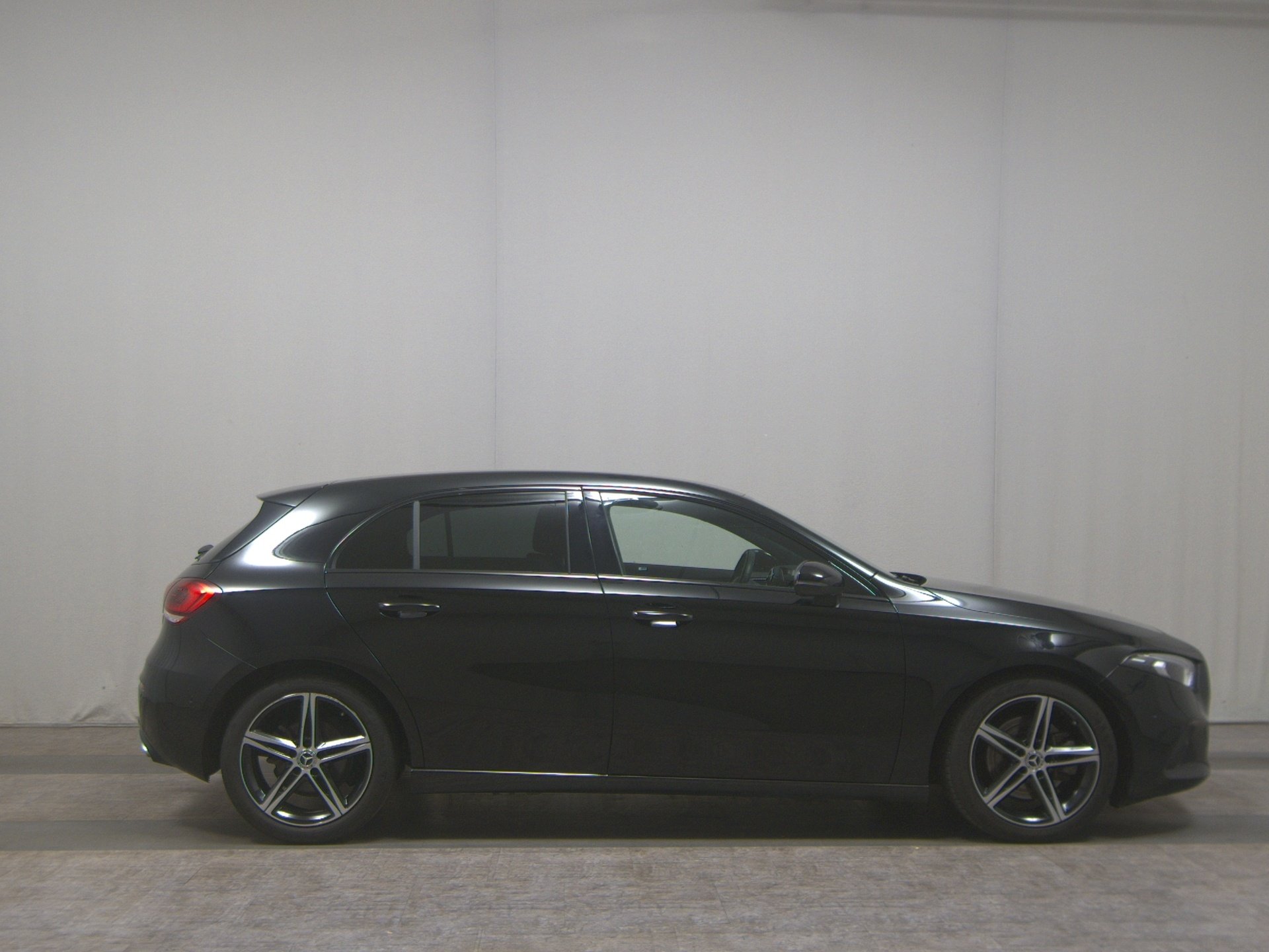 Mercedes-Benz A 220 d Progressive Night Navi LED MBUX RfK