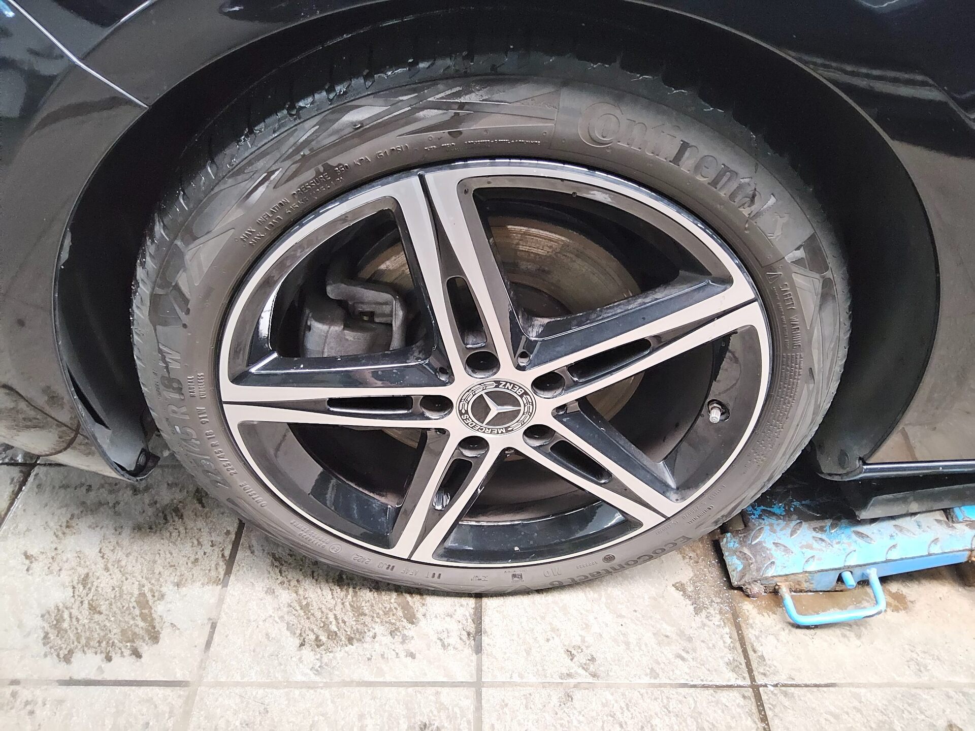 Mercedes-Benz A 220 d Progressive Night Navi LED MBUX RfK 11