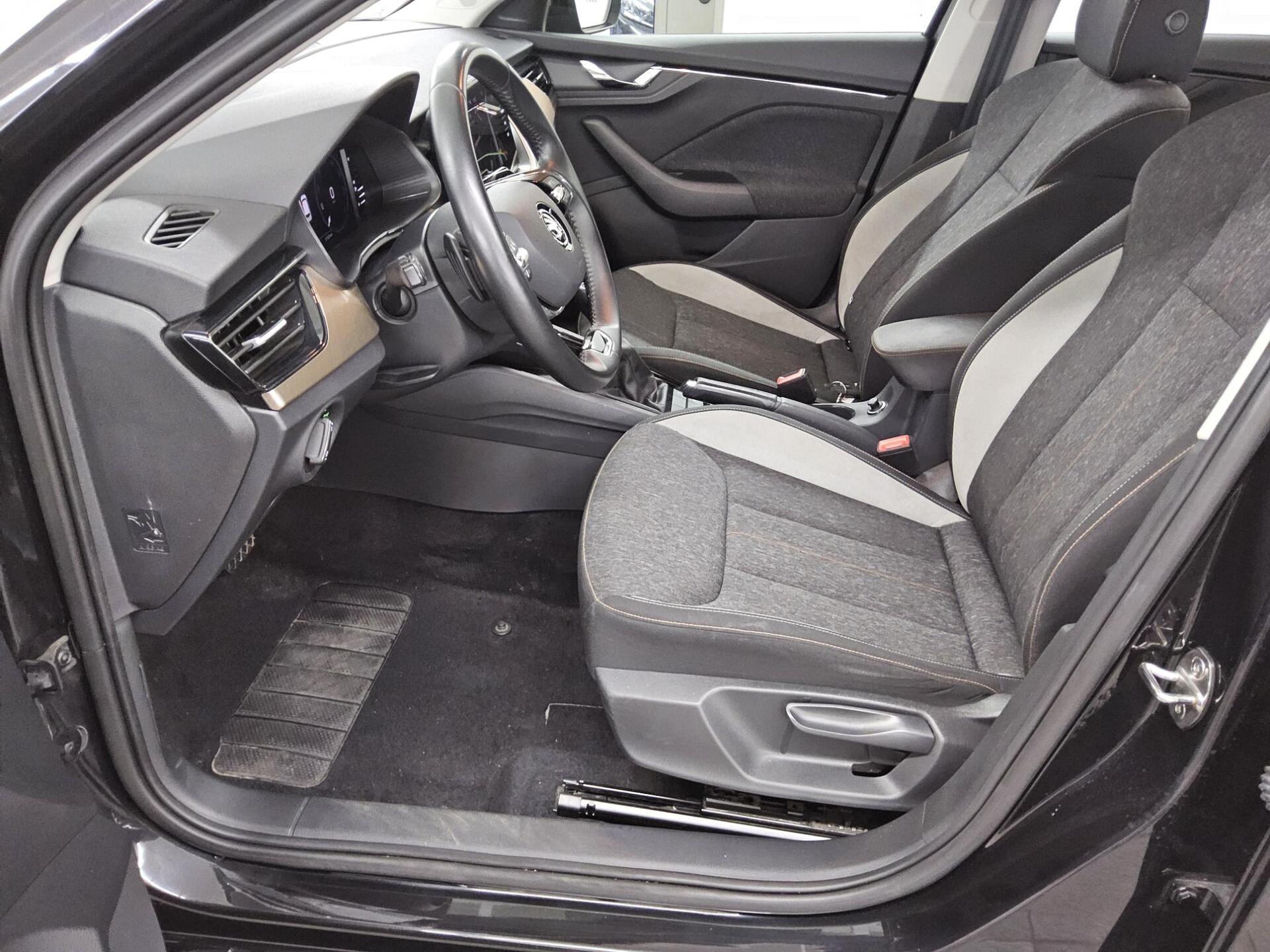 Skoda Kamiq 1.0 TSI Style Navi LED Virtual RFK SHZ 9