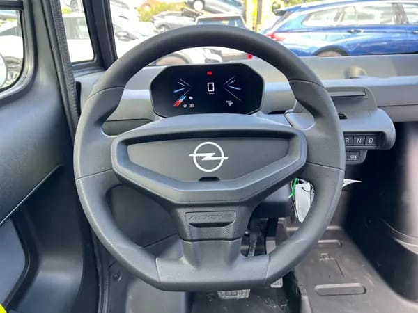 Opel Rocks-e LED PANO 10