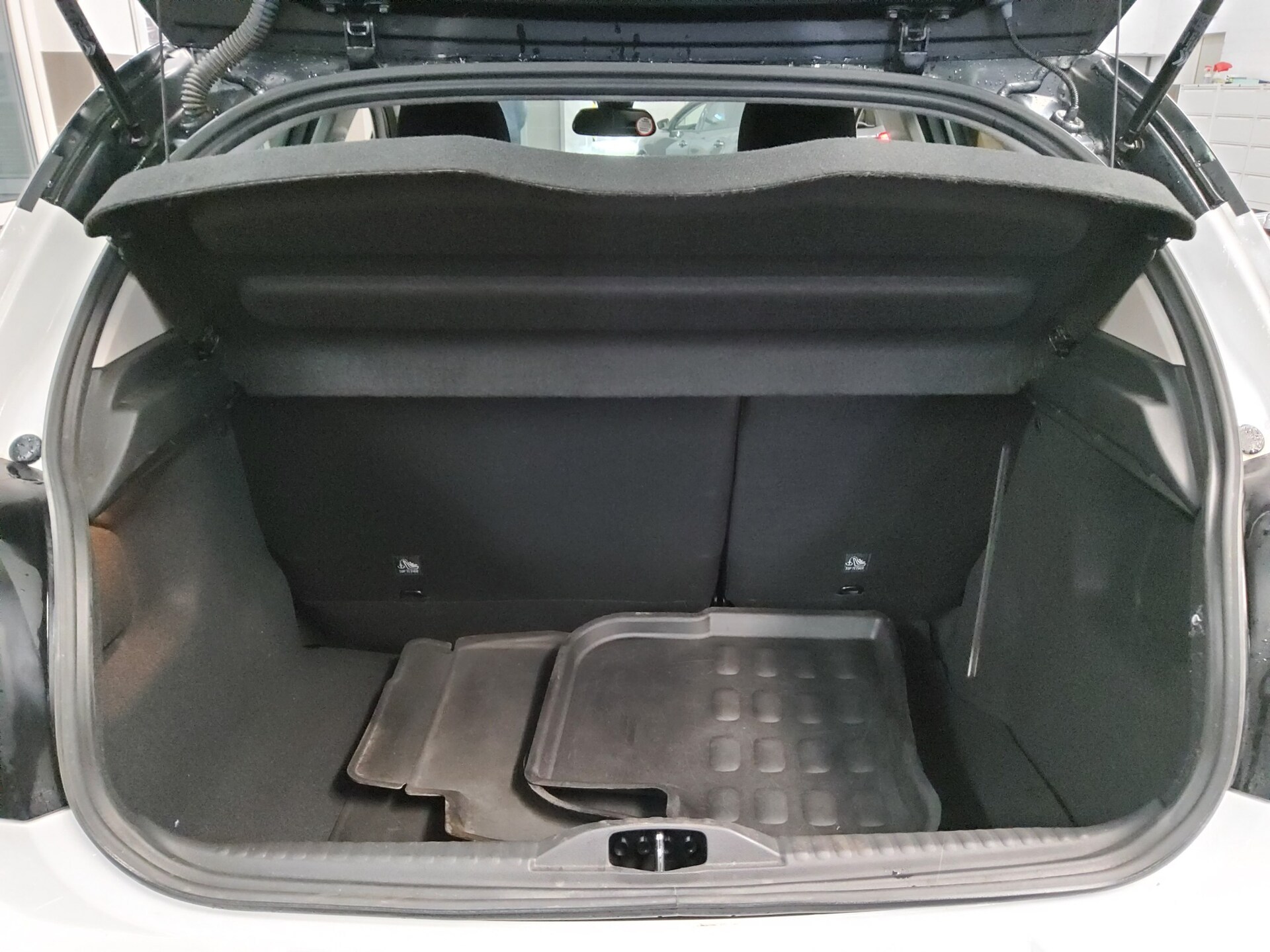 Citroën C3 1.2 PureTech Shine SHZ LED DAB 11