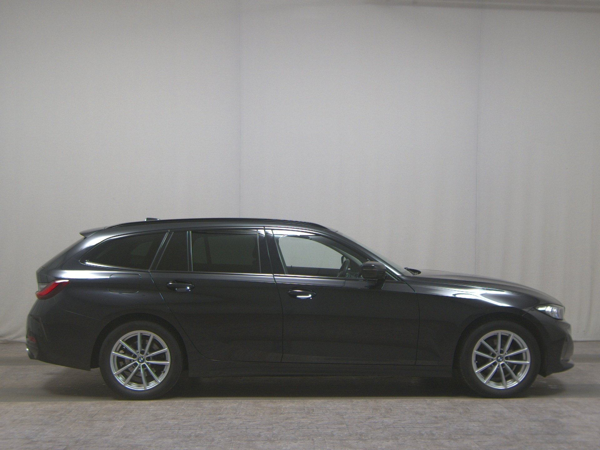 BMW 320dA Touring LCI LC Pro Navi HuD LED Ahk