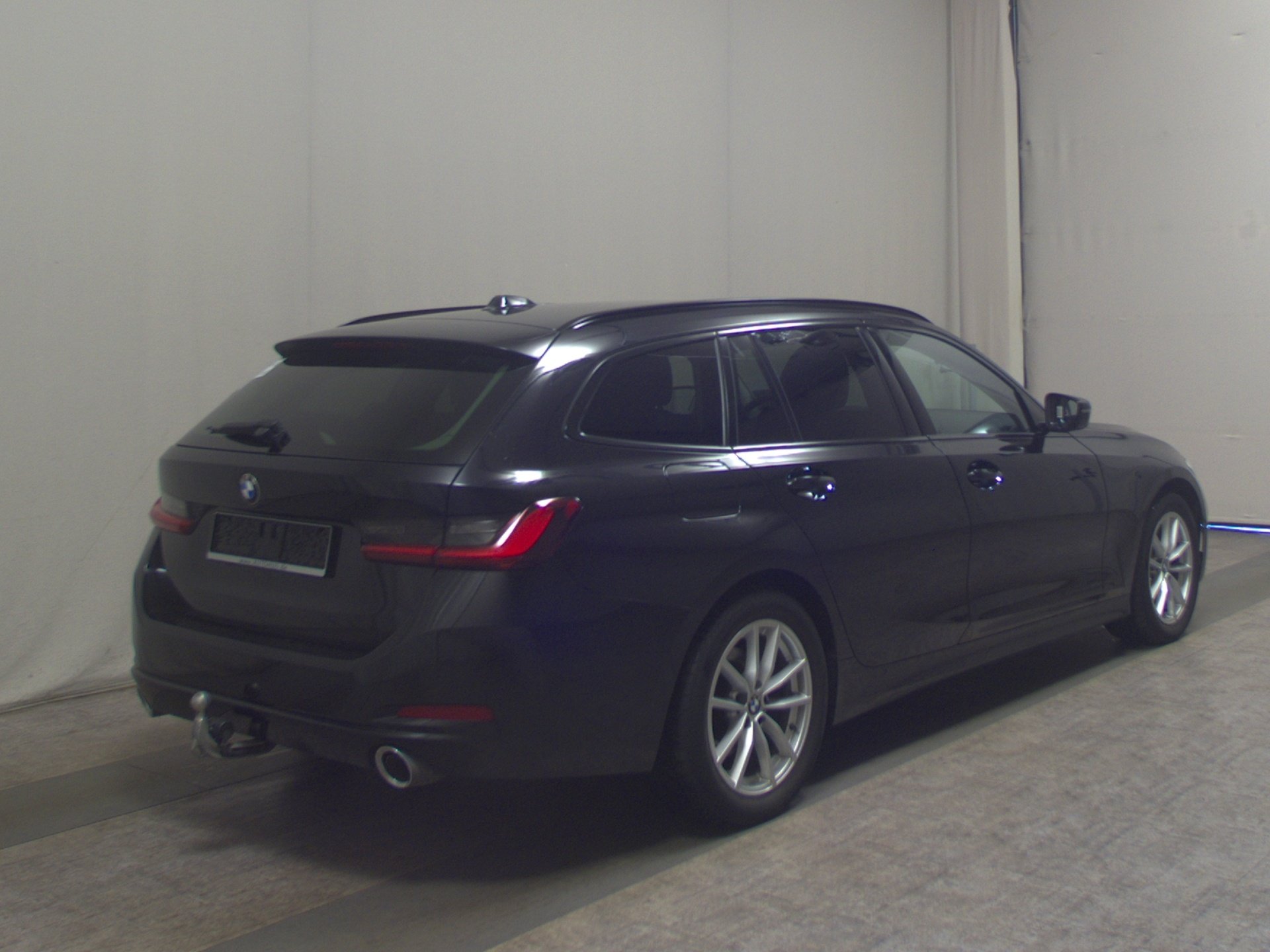 BMW 320dA Touring LCI LC Pro Navi HuD LED Ahk 4