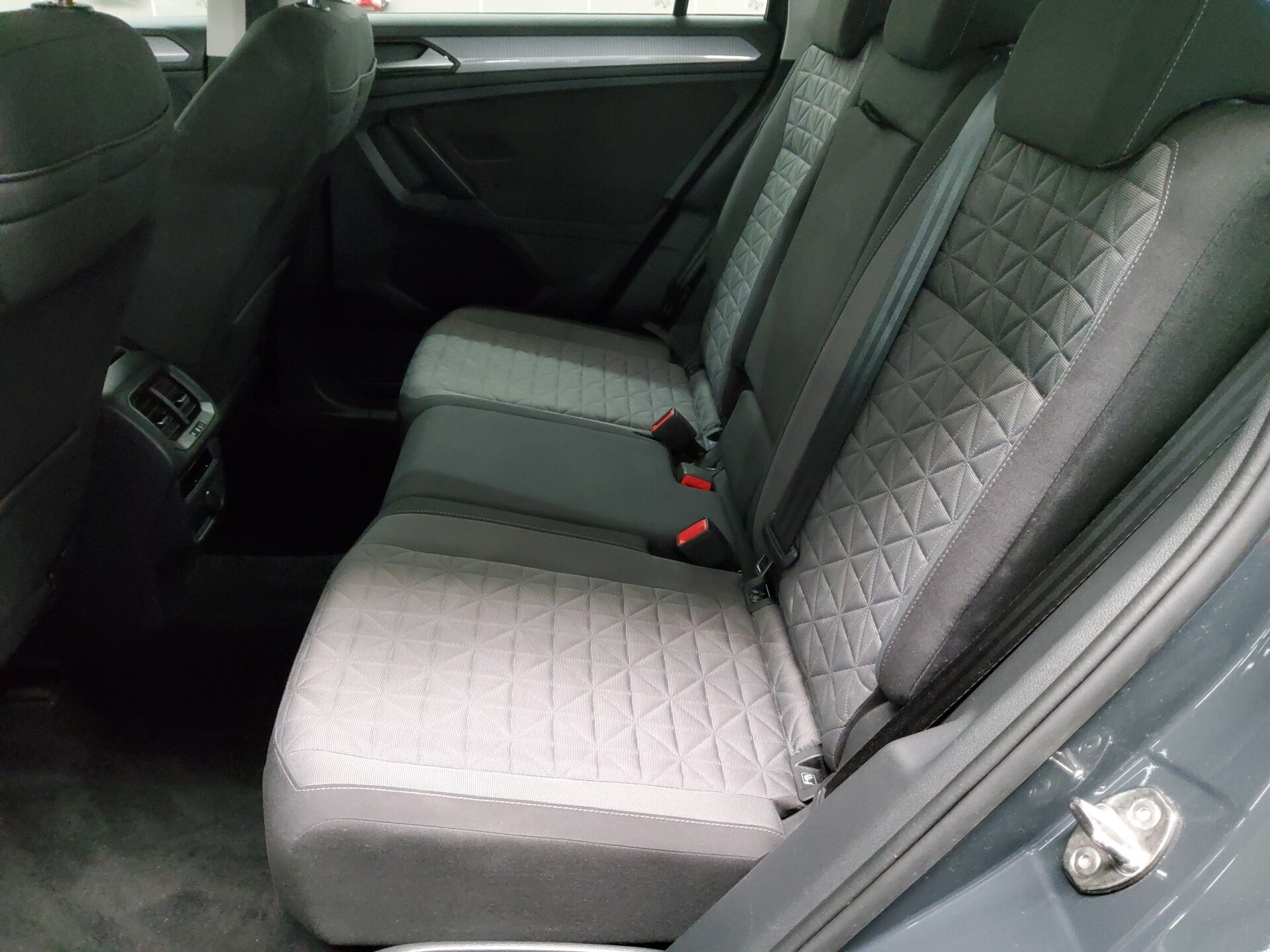 Volkswagen Tiguan 1.4 TSI eHybrid Life Navi Matrix AID ACC 13