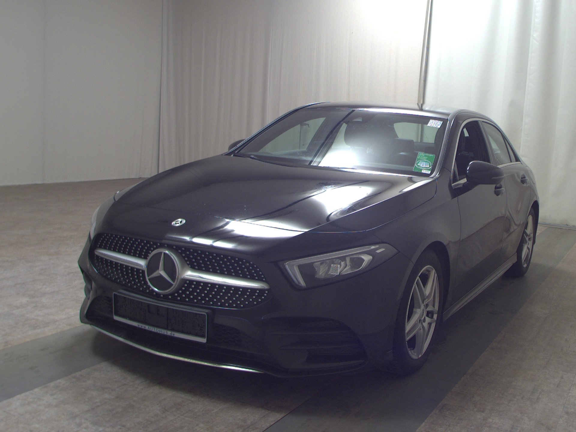 Mercedes-Benz A 200 d AMG-Line Navi LED Kamera MBUX+ 2